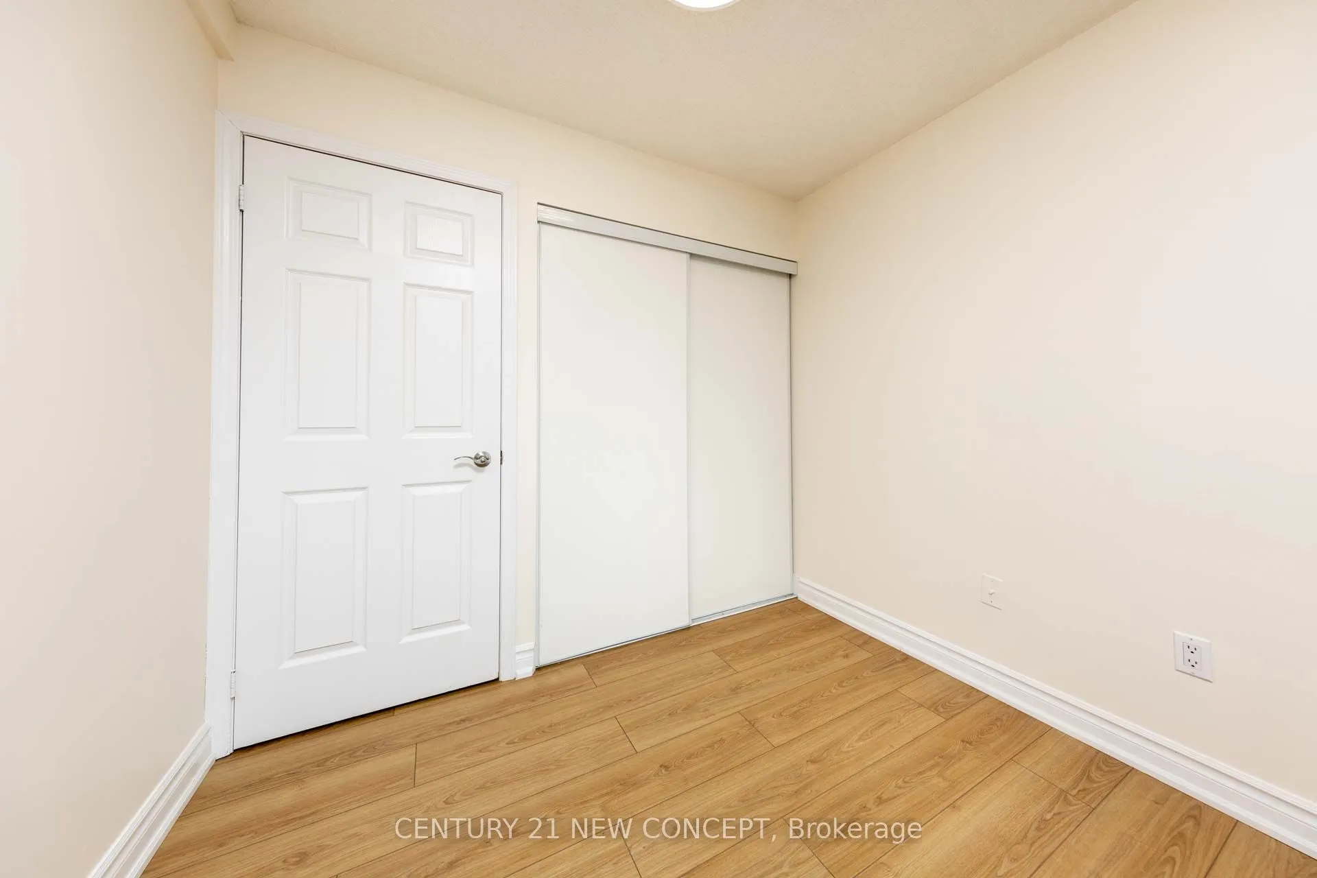 7 Lorraine Drive #1703