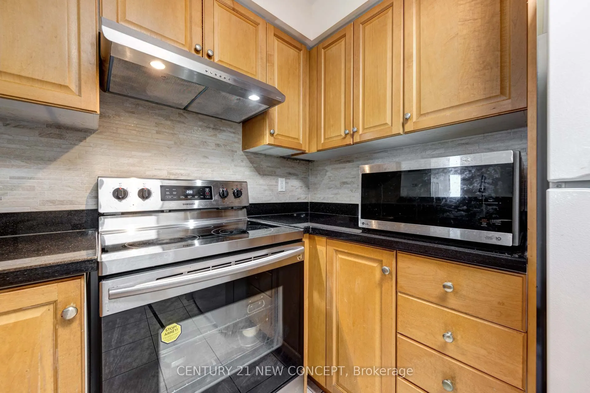 7 Lorraine Drive #1703