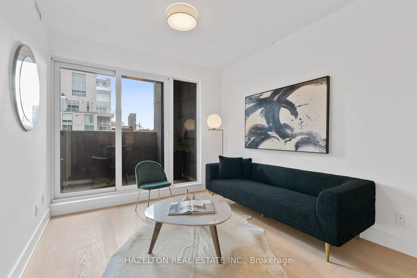 128 Pears Avenue, #302