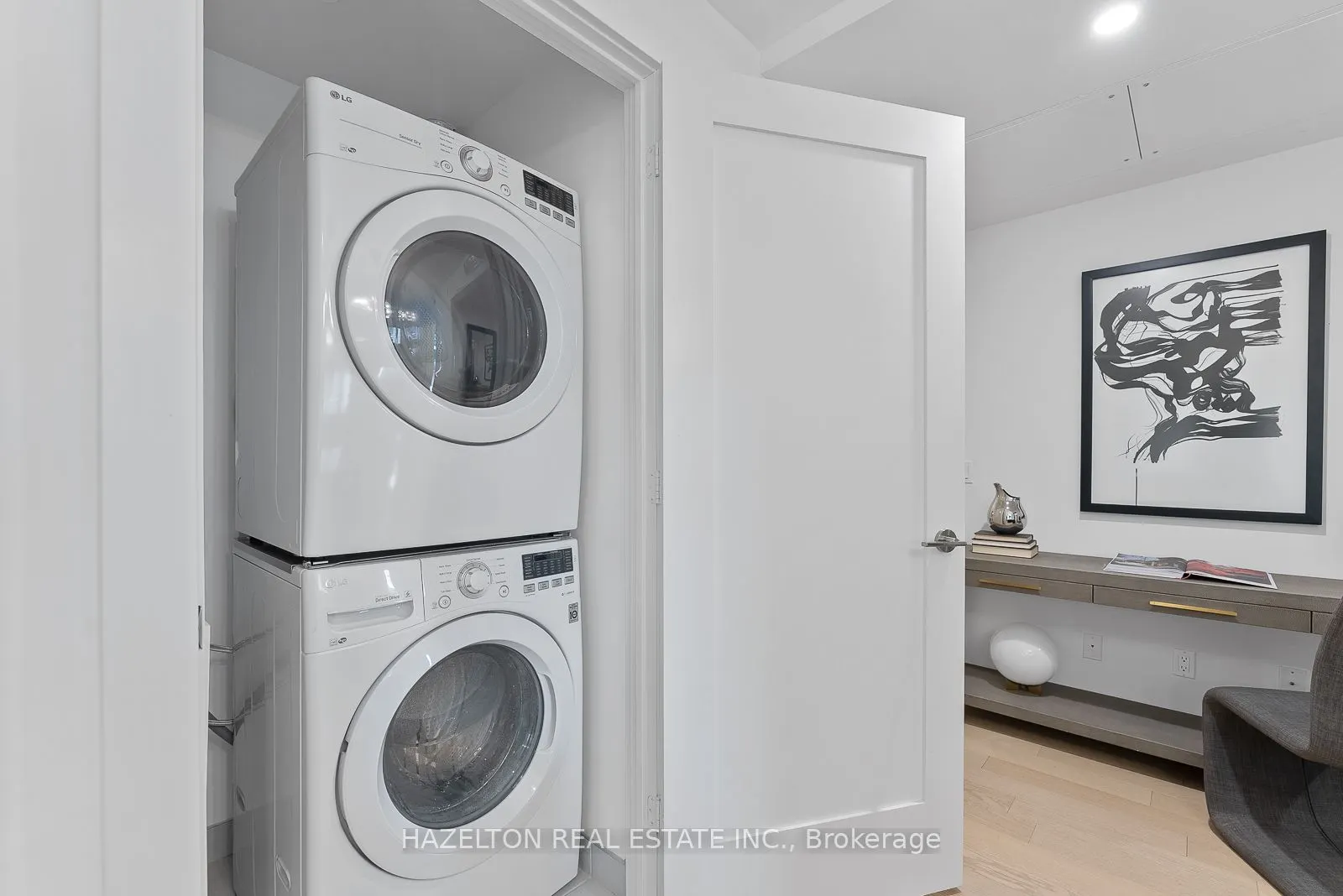 128 Pears Avenue, #302