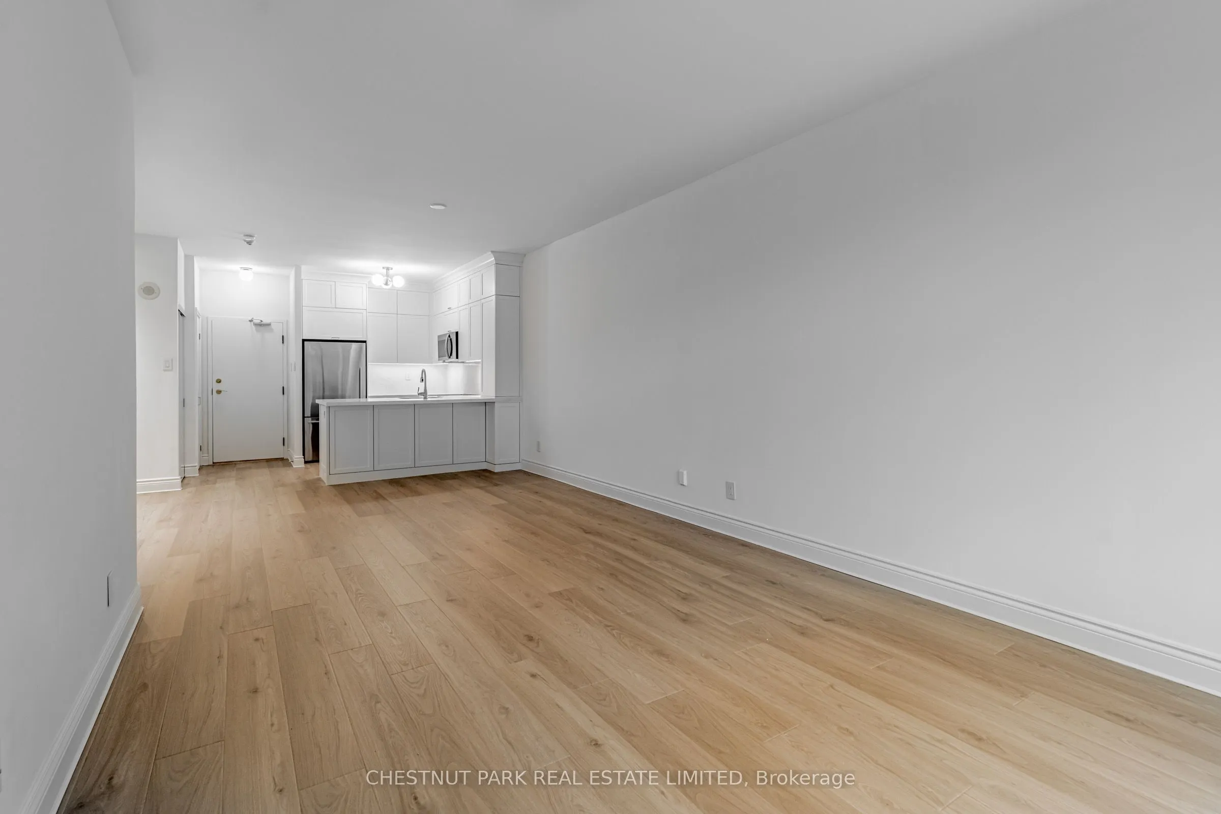 95 Prince Arthur Avenue, #104