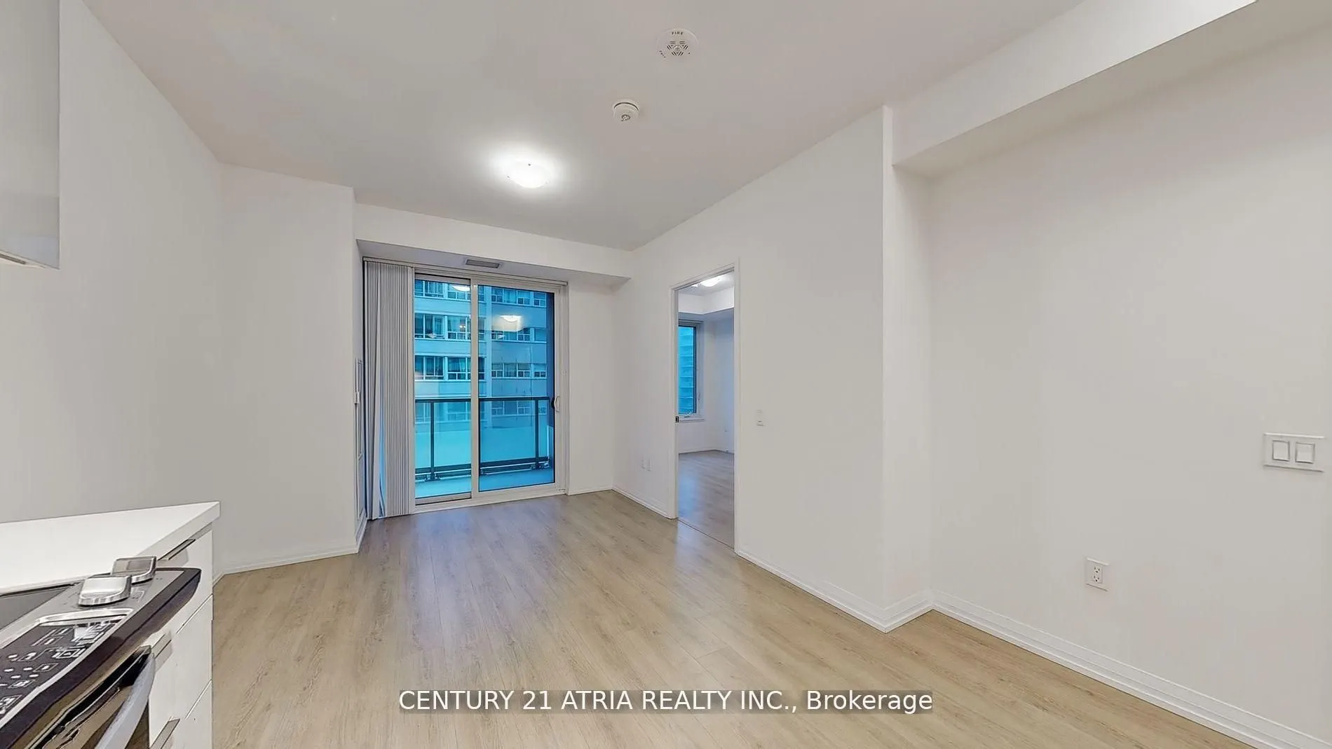 50 Dunfield Avenue, #816