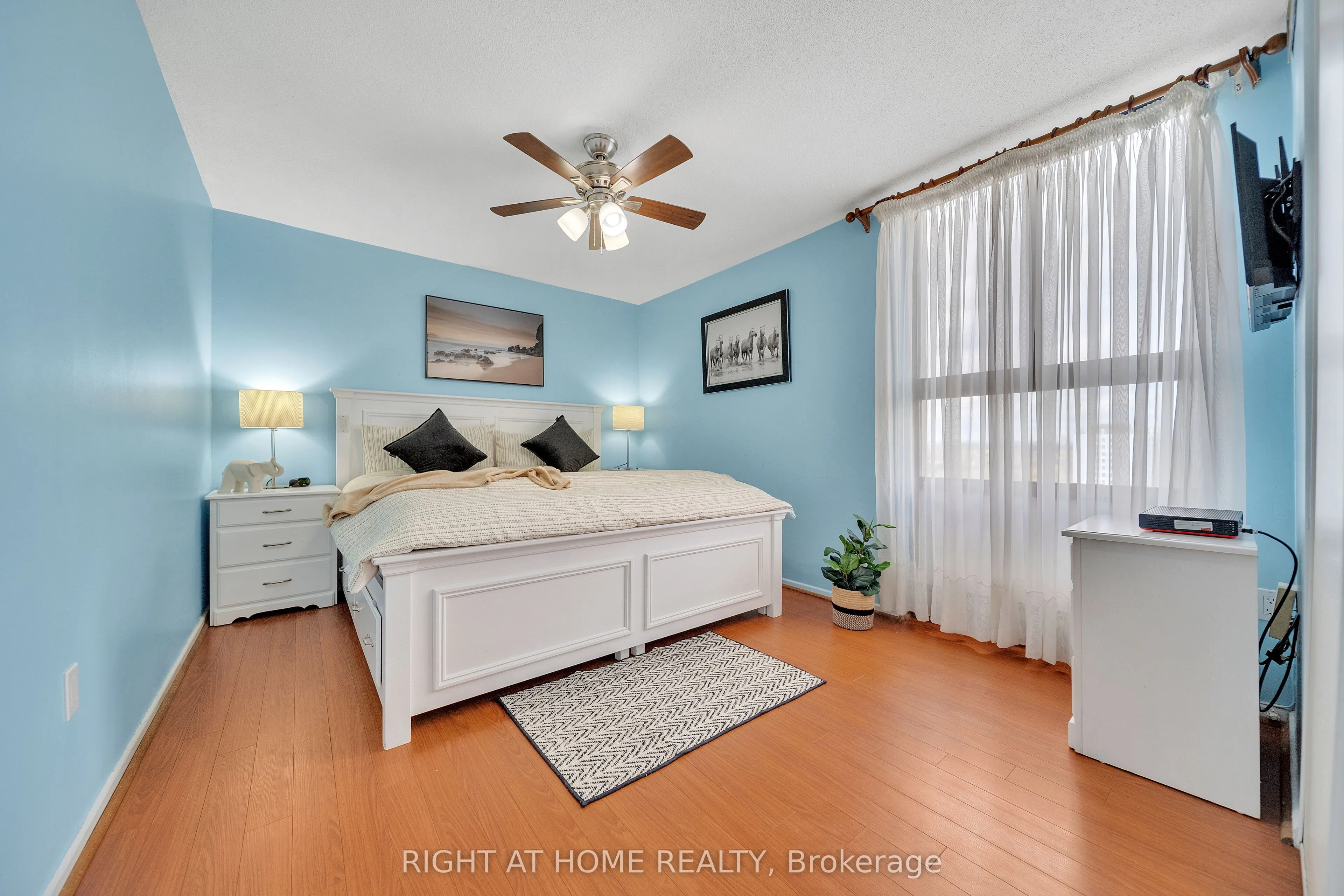 260 Seneca Hill Drive, #1415