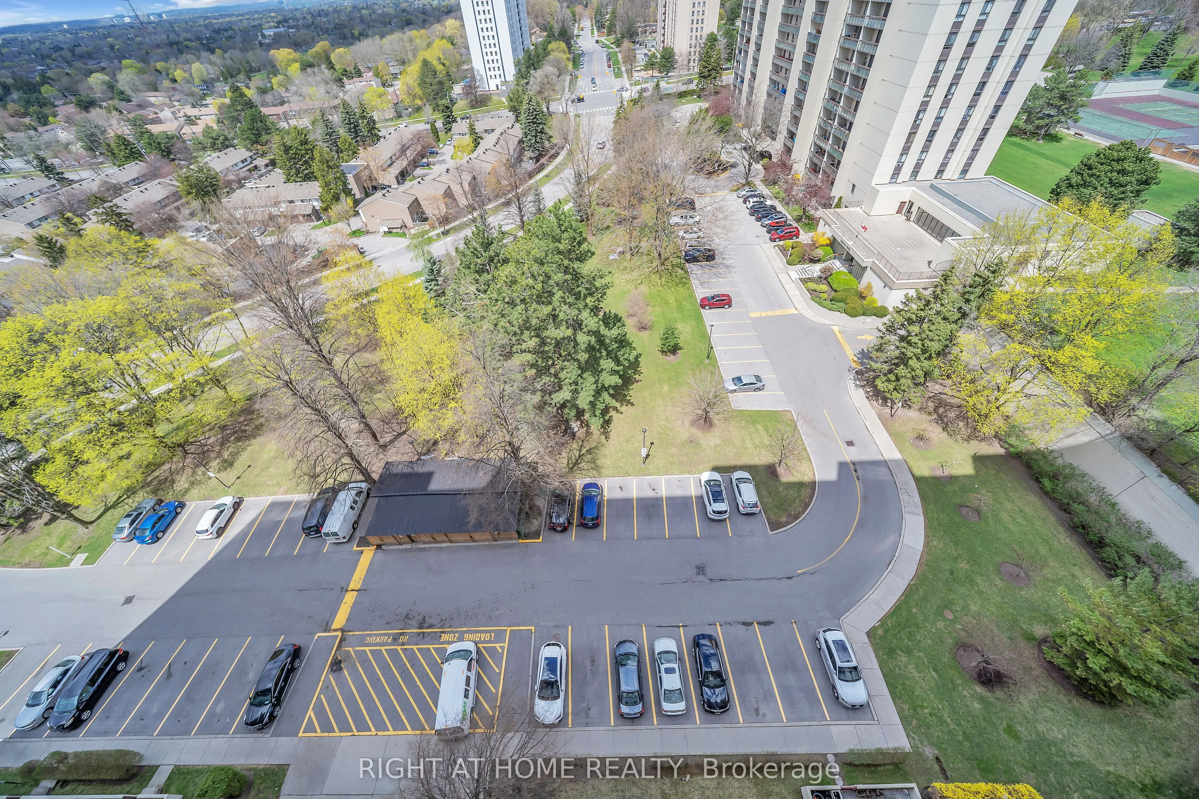 260 Seneca Hill Drive, #1415
