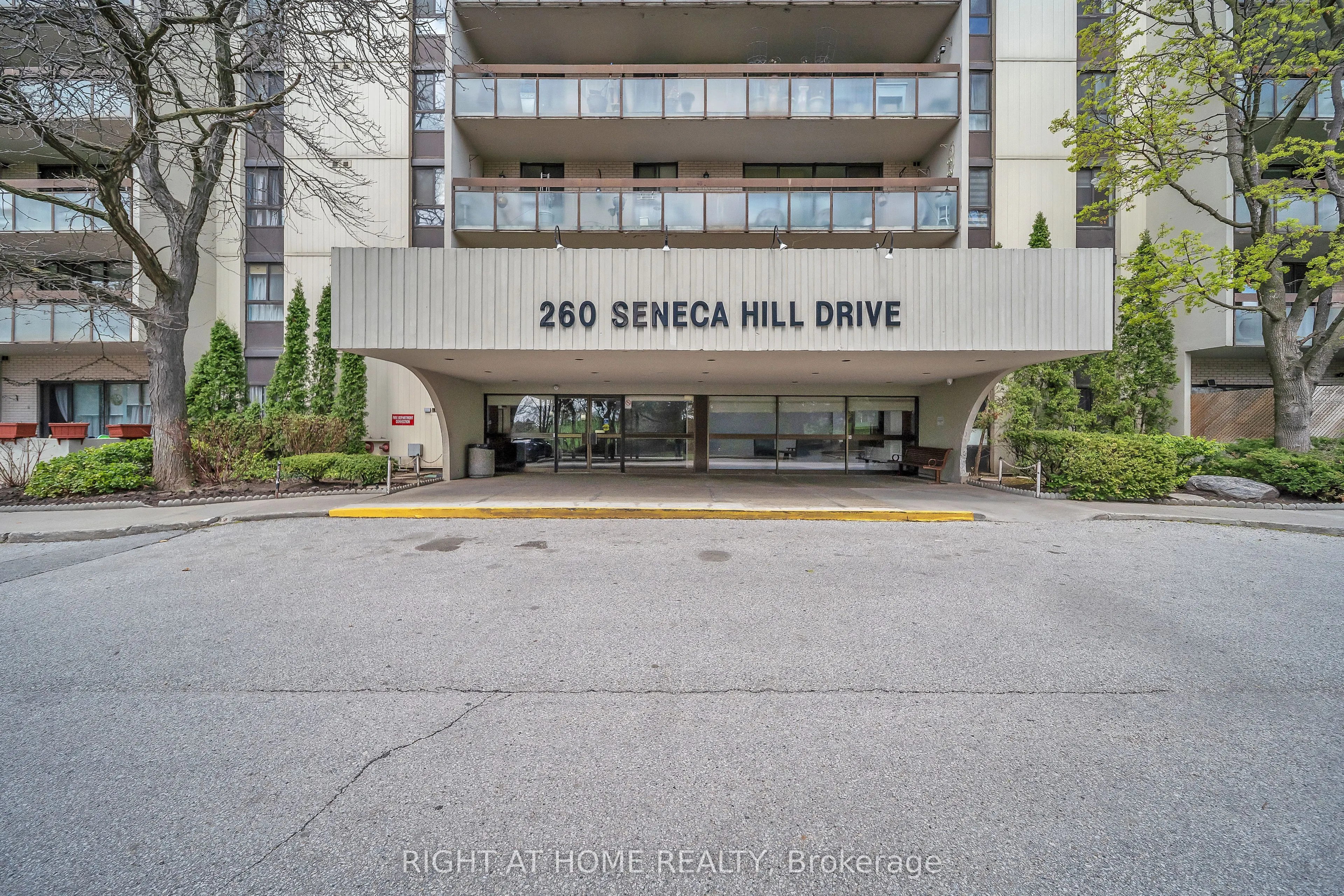 260 Seneca Hill Drive, #1415