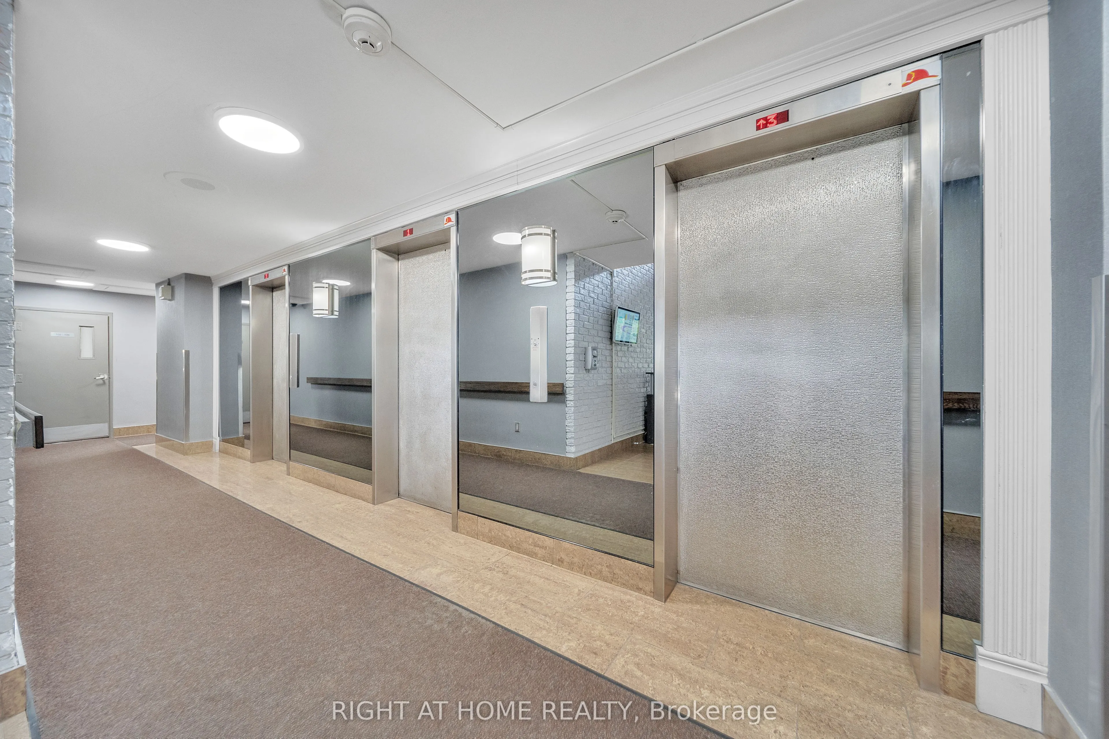260 Seneca Hill Drive, #1415