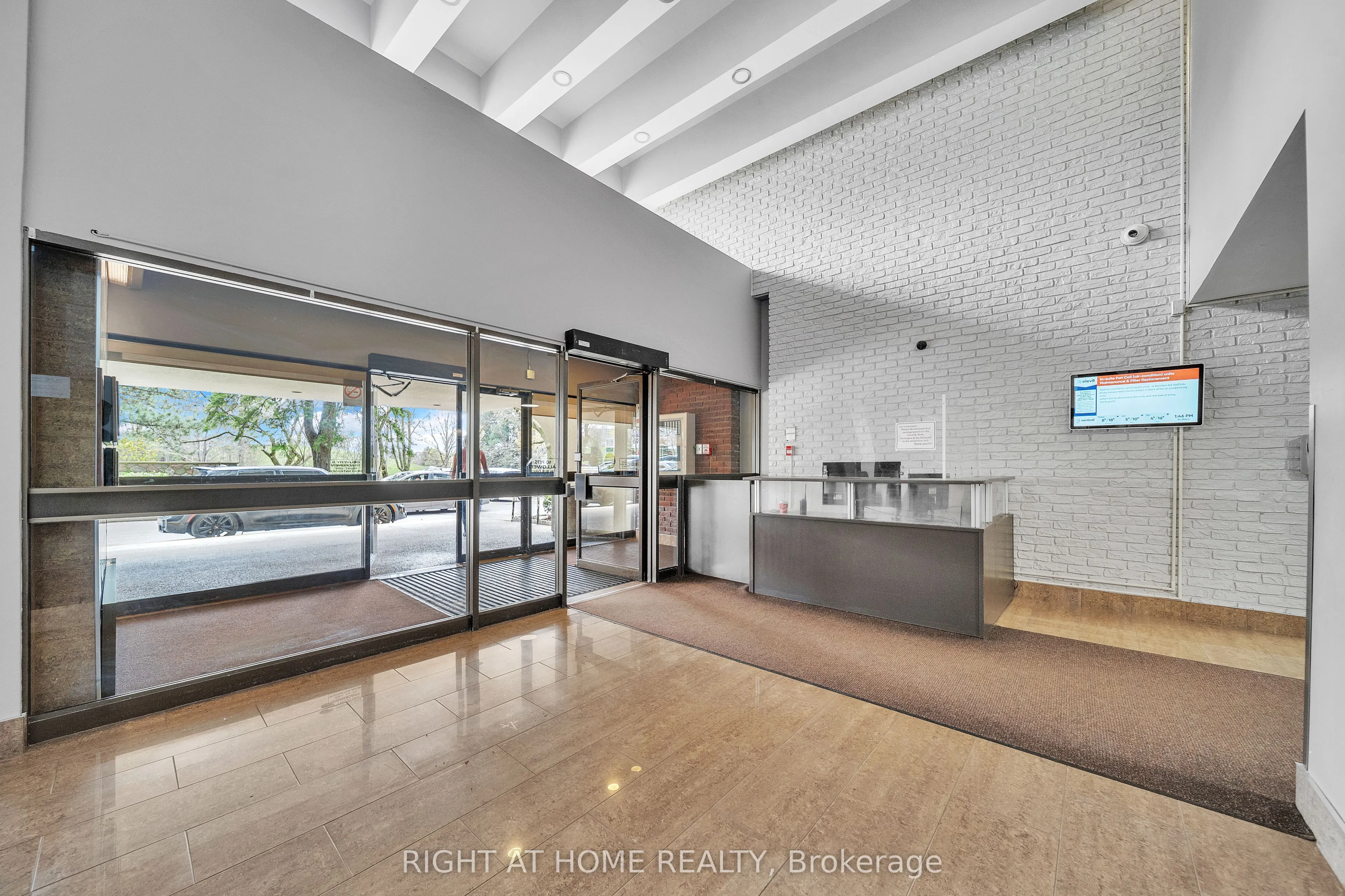 260 Seneca Hill Drive, #1415