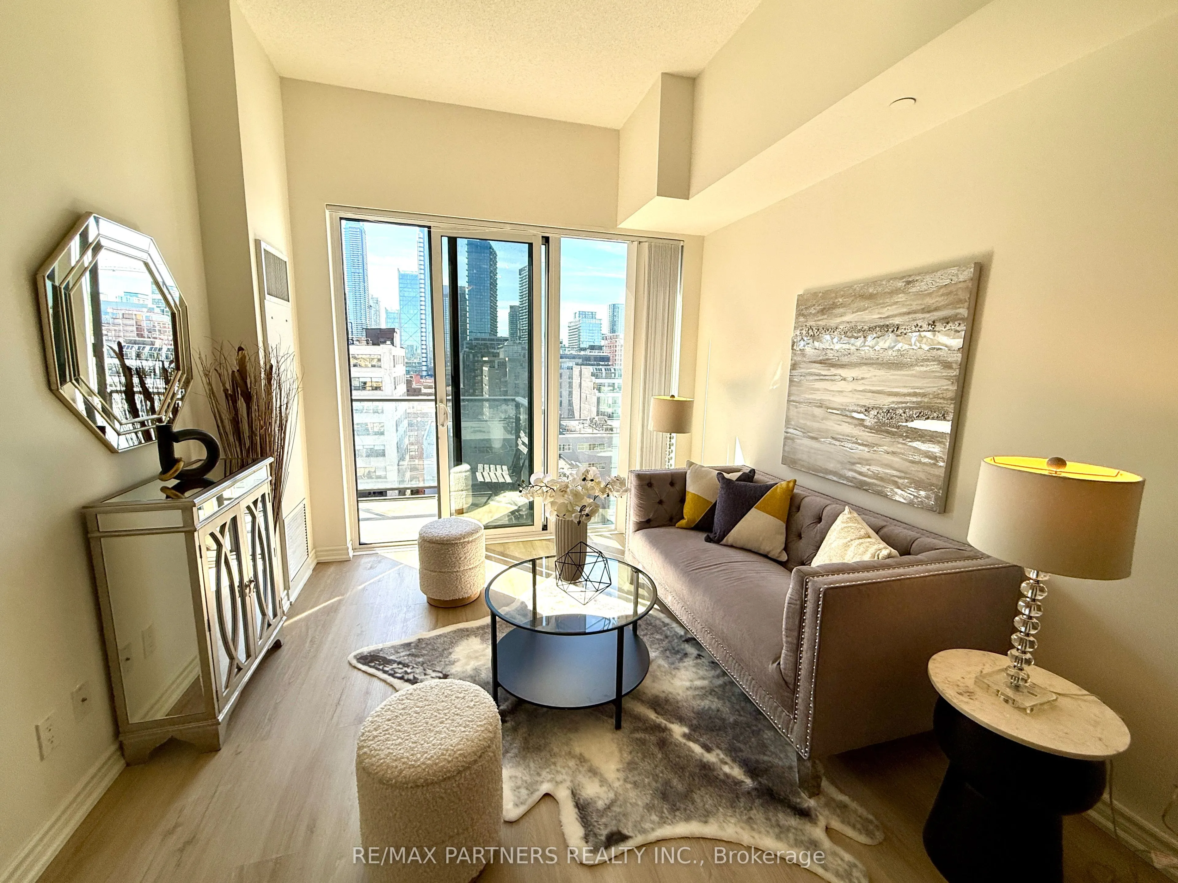435 Richmond Street W #1106