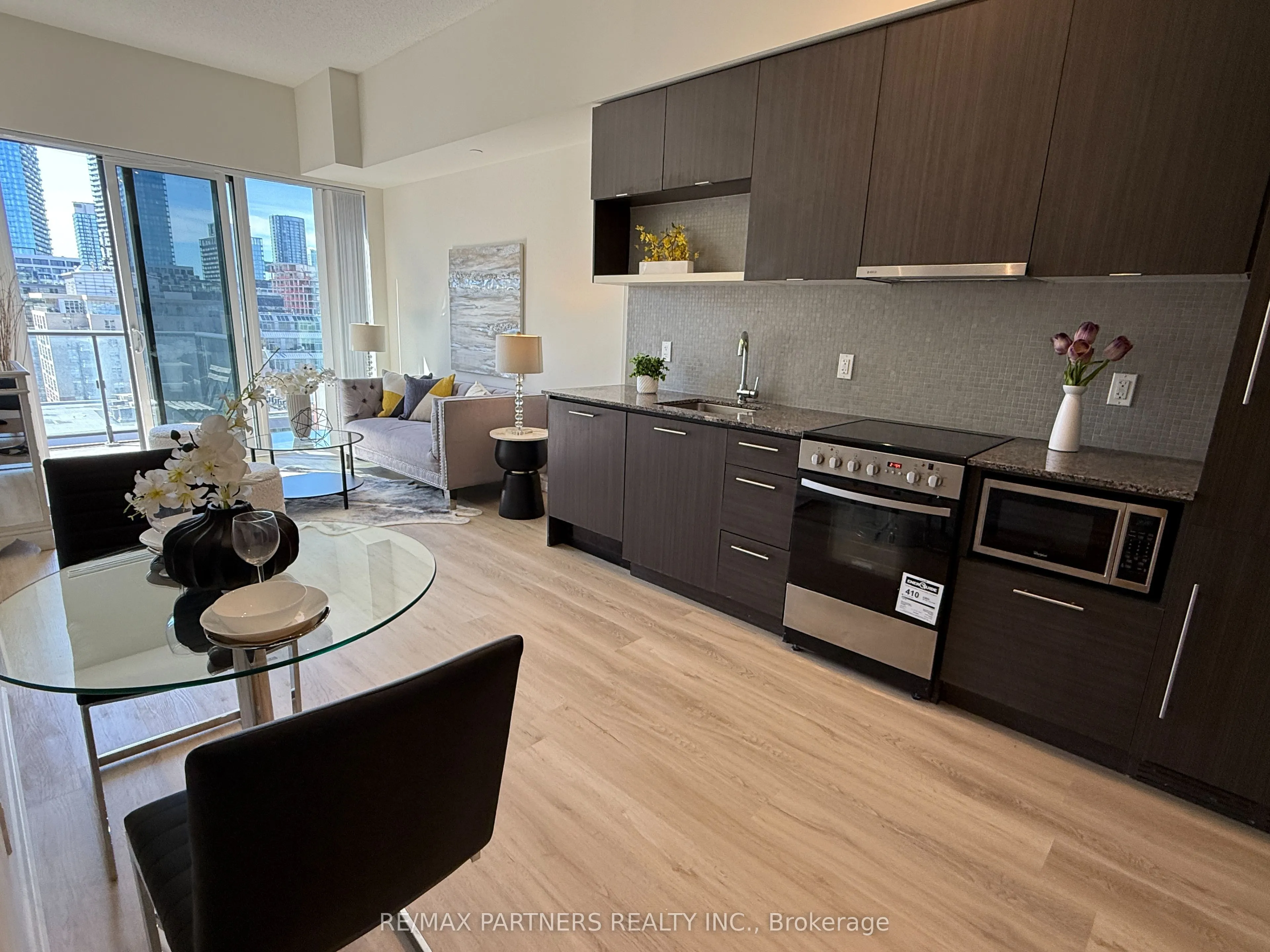 435 Richmond Street W #1106