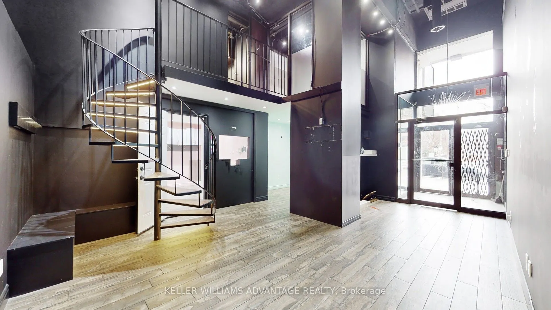 188 Spadina Avenue, #15-17