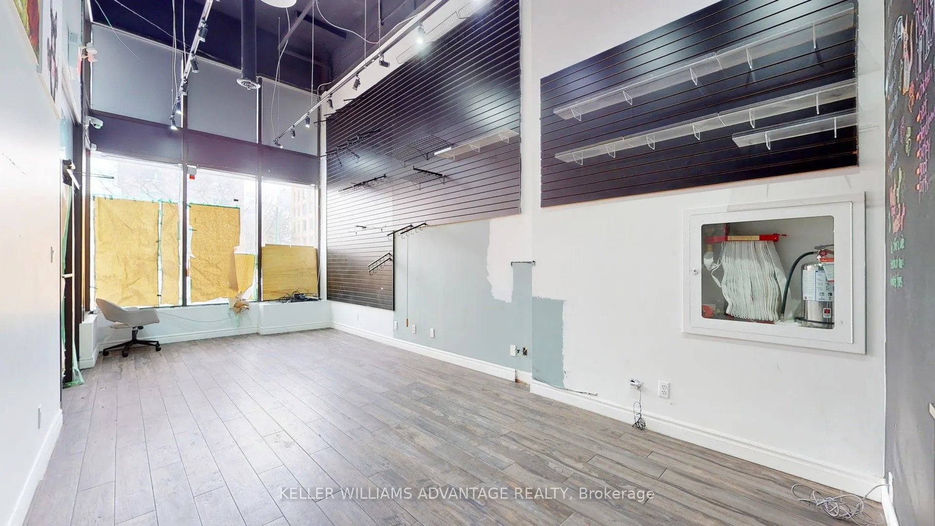 188 Spadina Avenue, #15-17