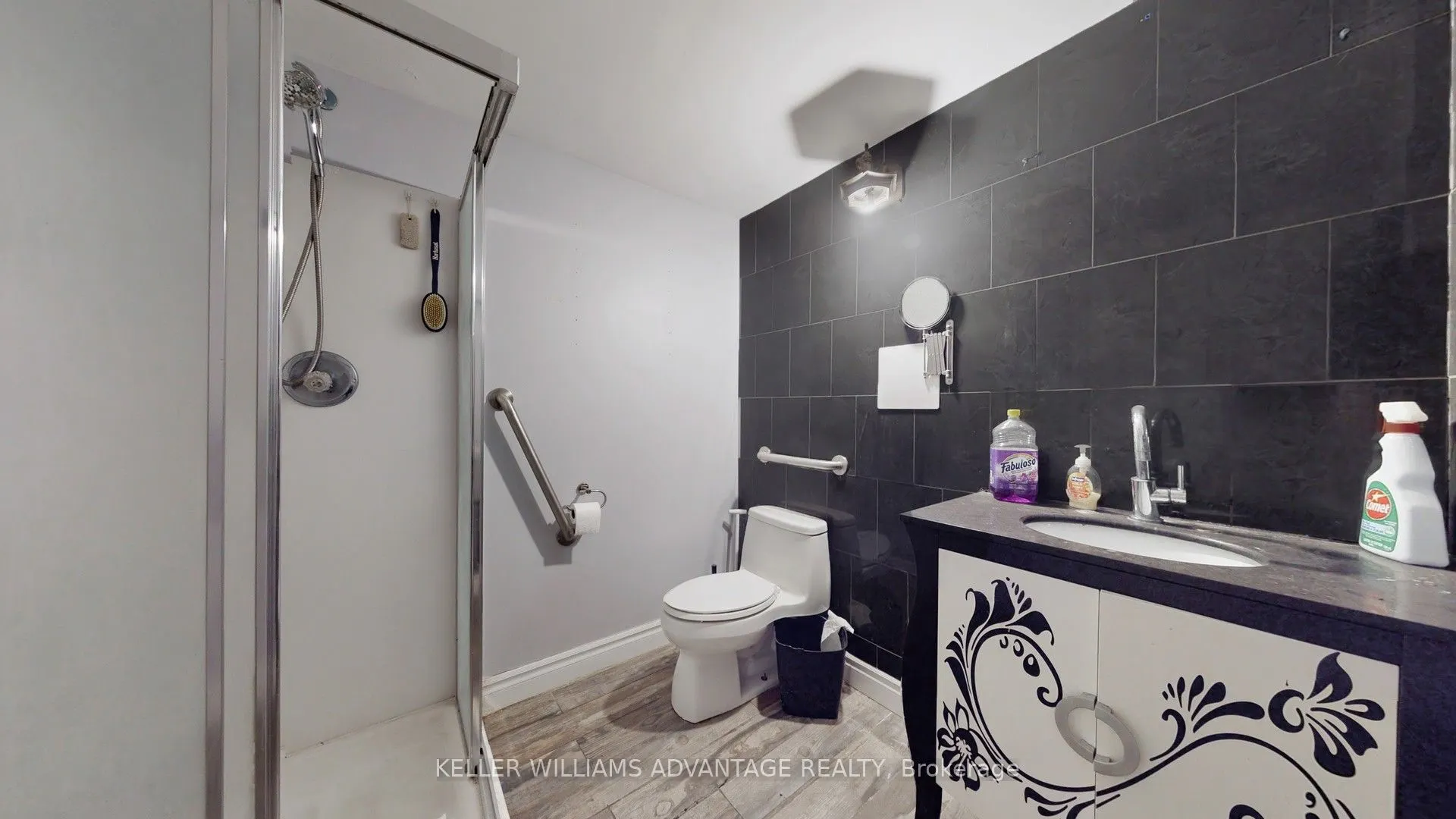 188 Spadina Avenue, #15-17