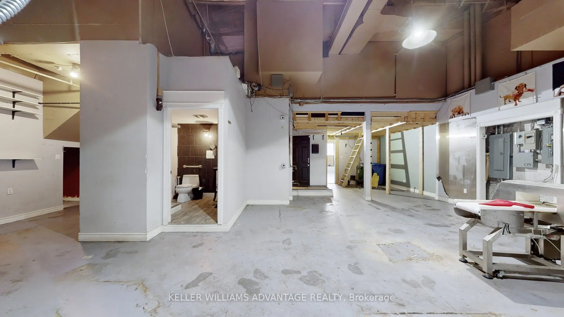 188 Spadina Avenue, #15-17