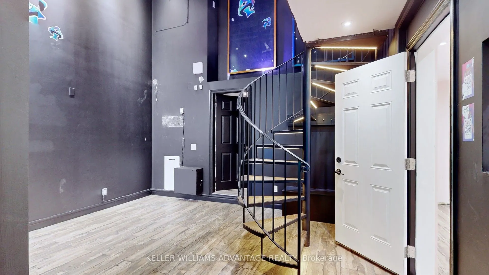 188 Spadina Avenue, #15-17