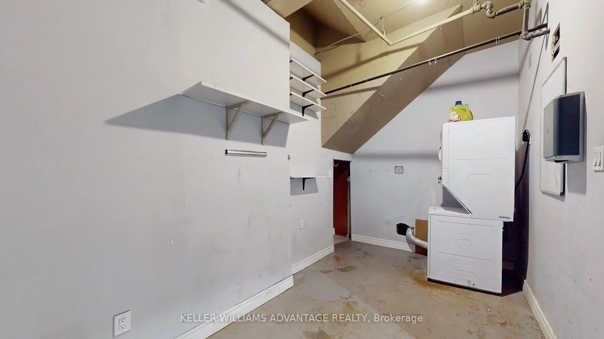 188 Spadina Avenue, #15-17