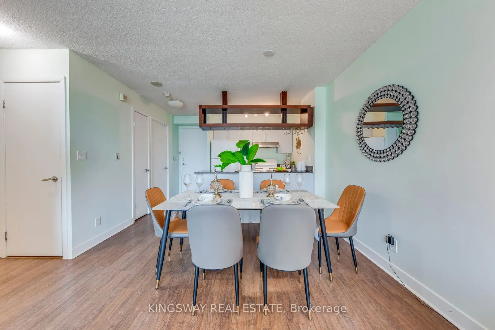 81 Navy Wharf Court #3511