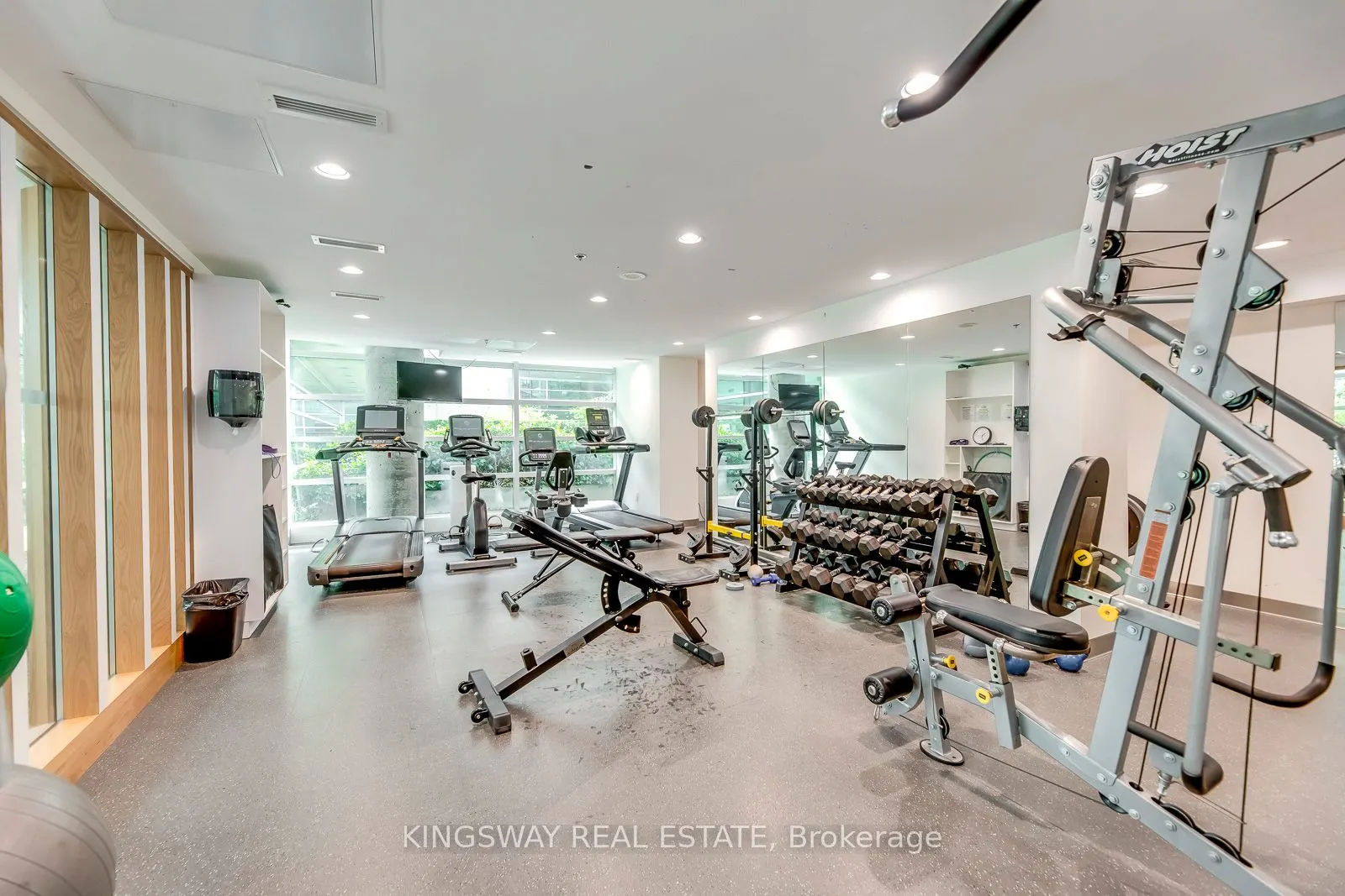 81 Navy Wharf Court #3511