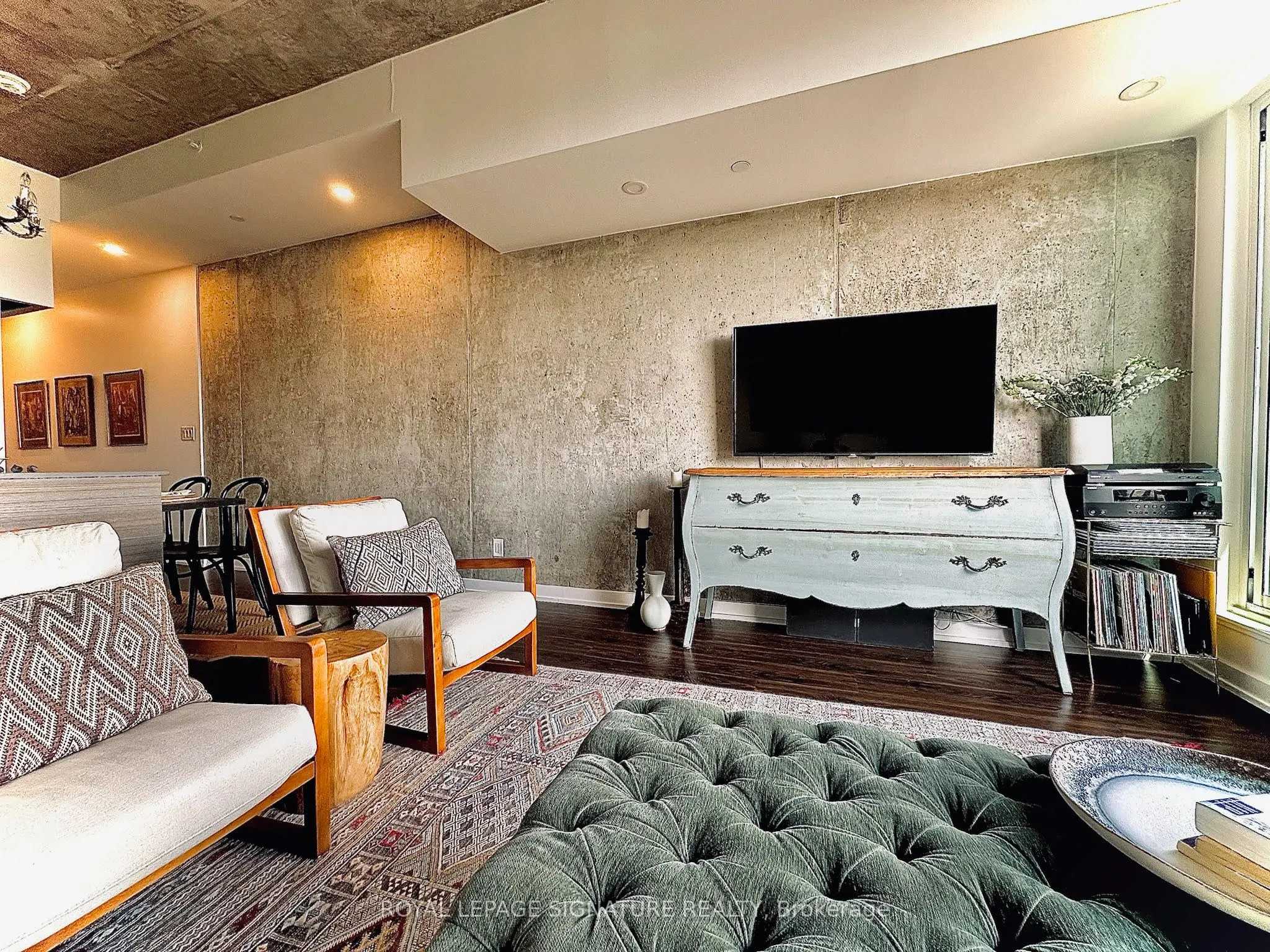 205 Manning Avenue, #408