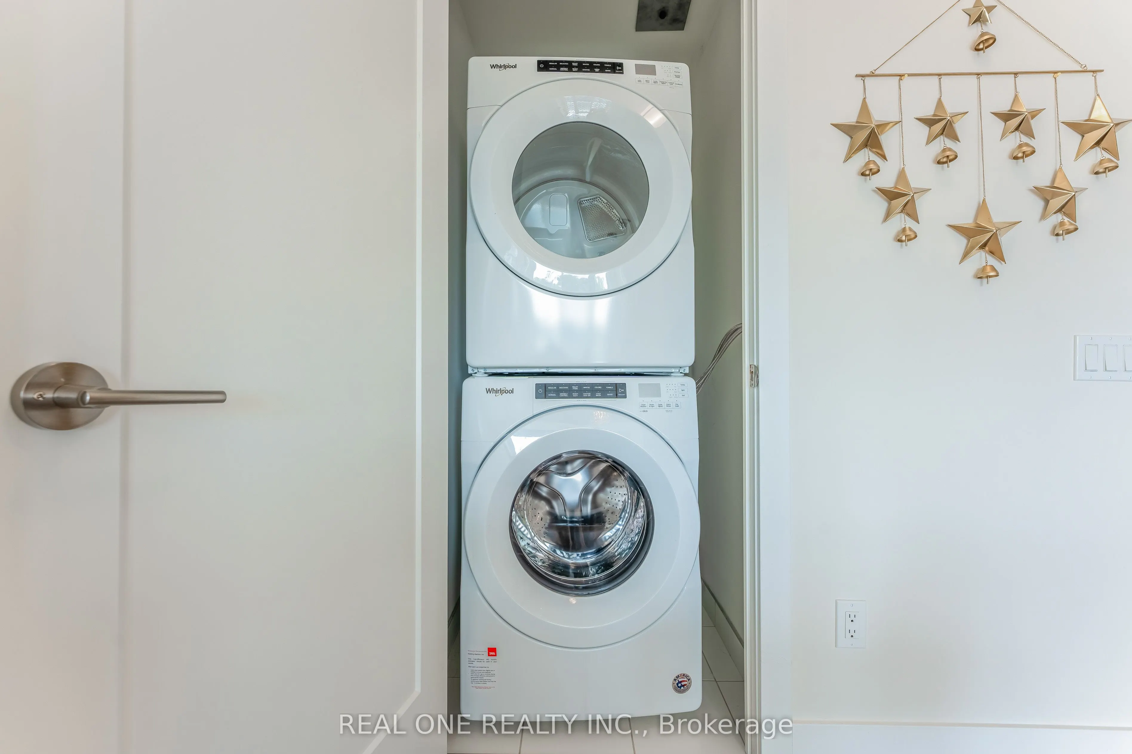 80 Vanauley Street, #303