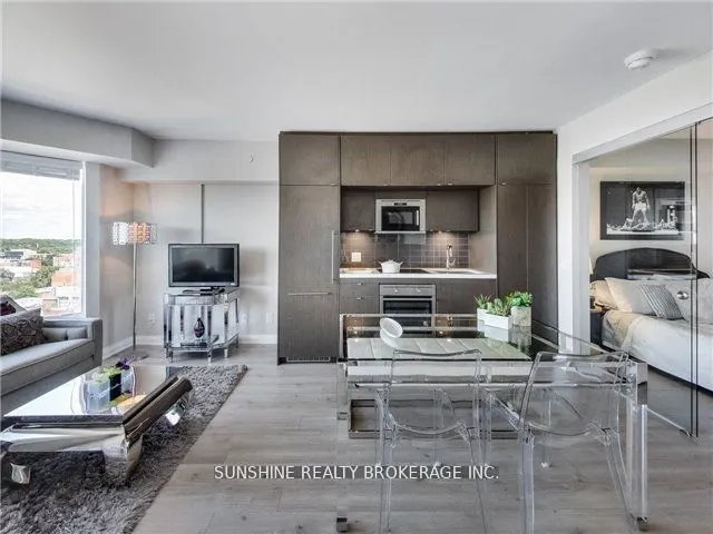 155 Yorkville Avenue, #1518