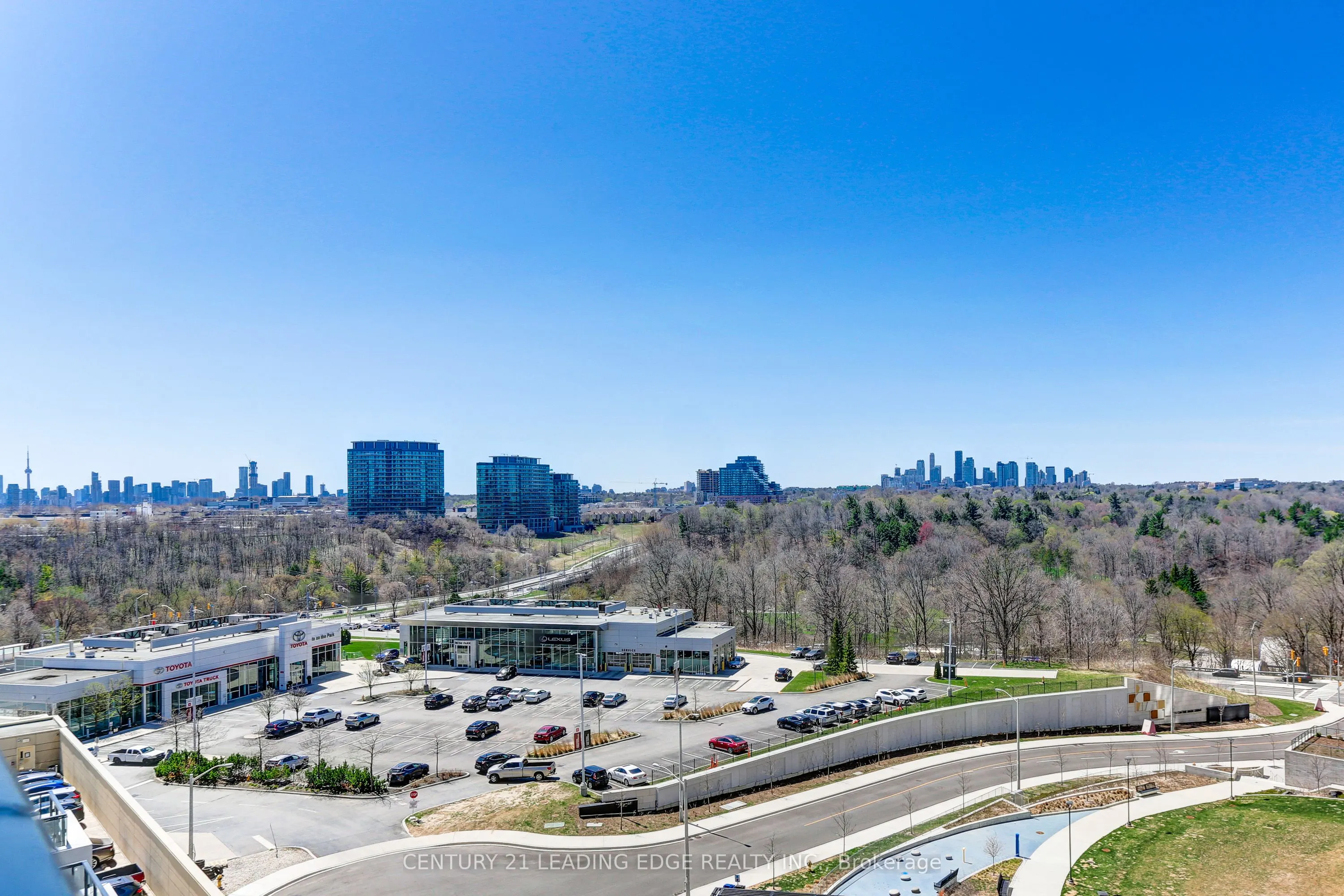 30 Inn On The Park Drive, #712
