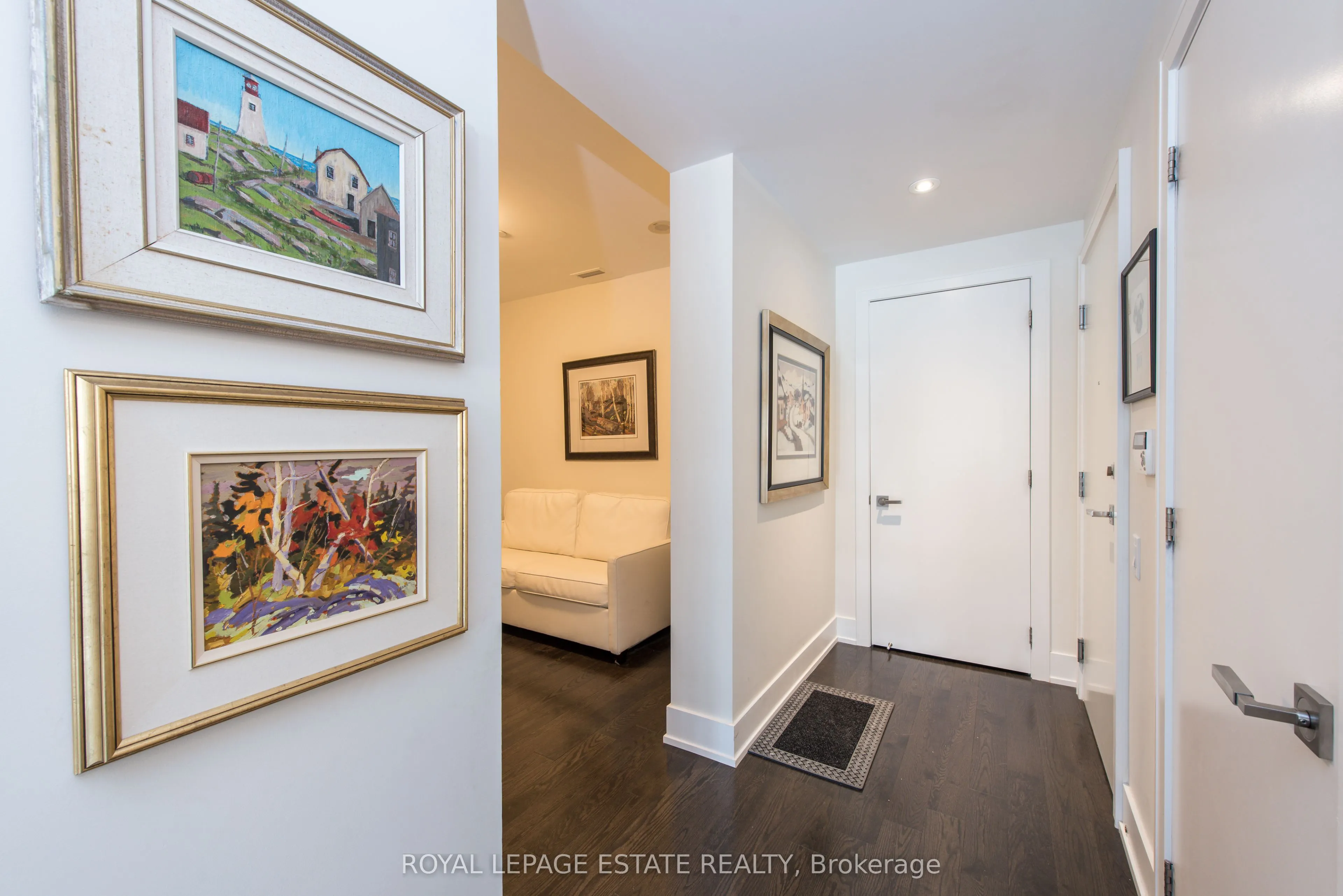 170 Avenue Road, #211