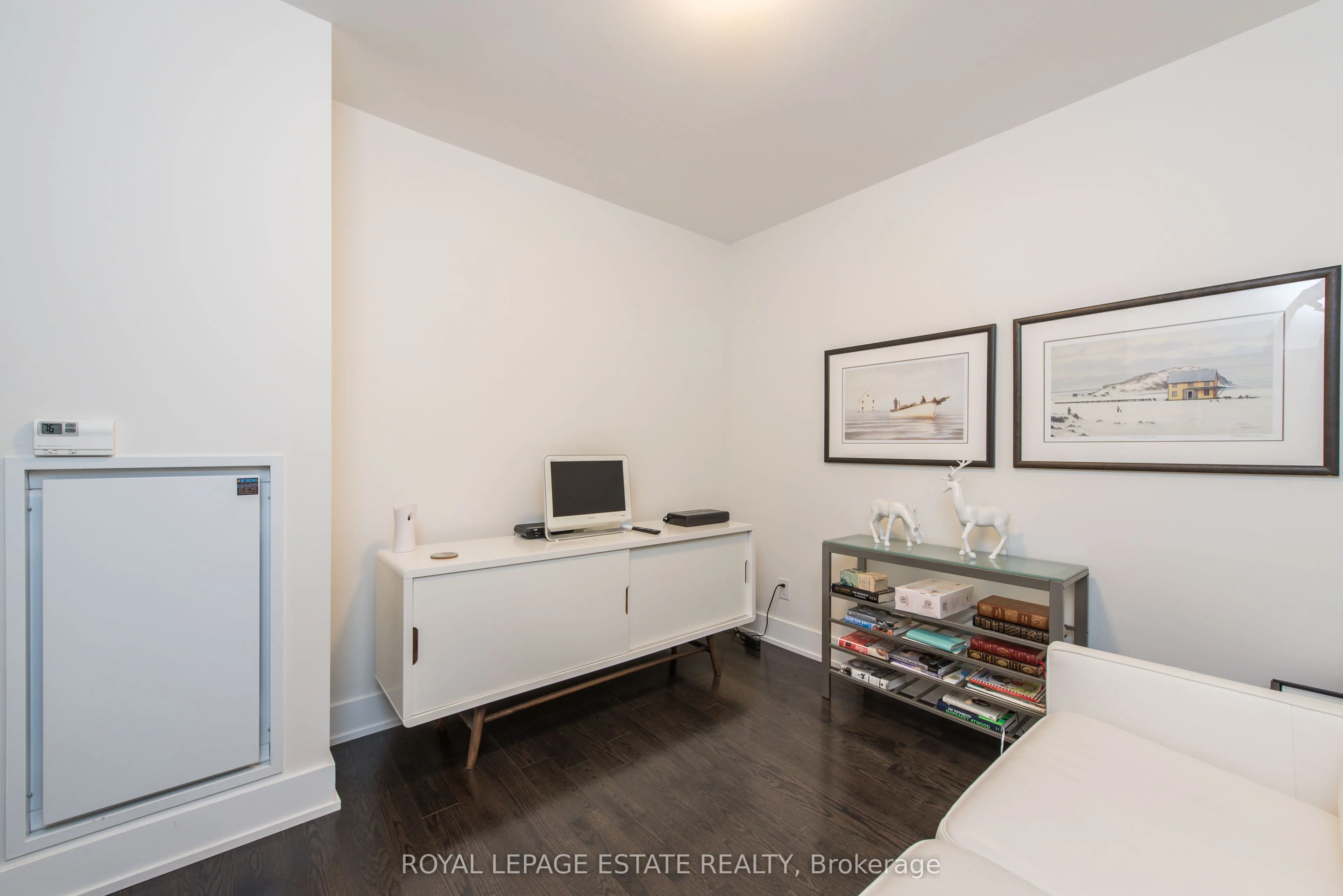 170 Avenue Road, #211