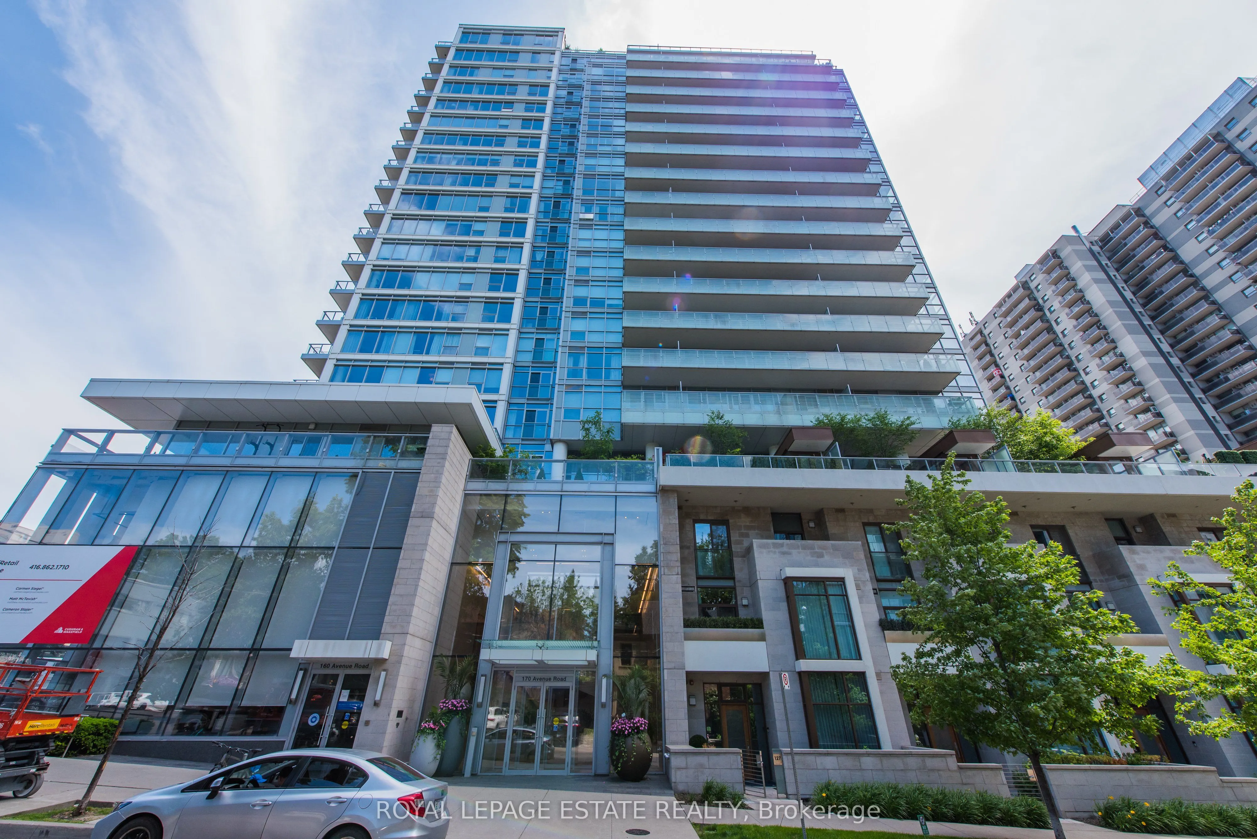 170 Avenue Road, #211