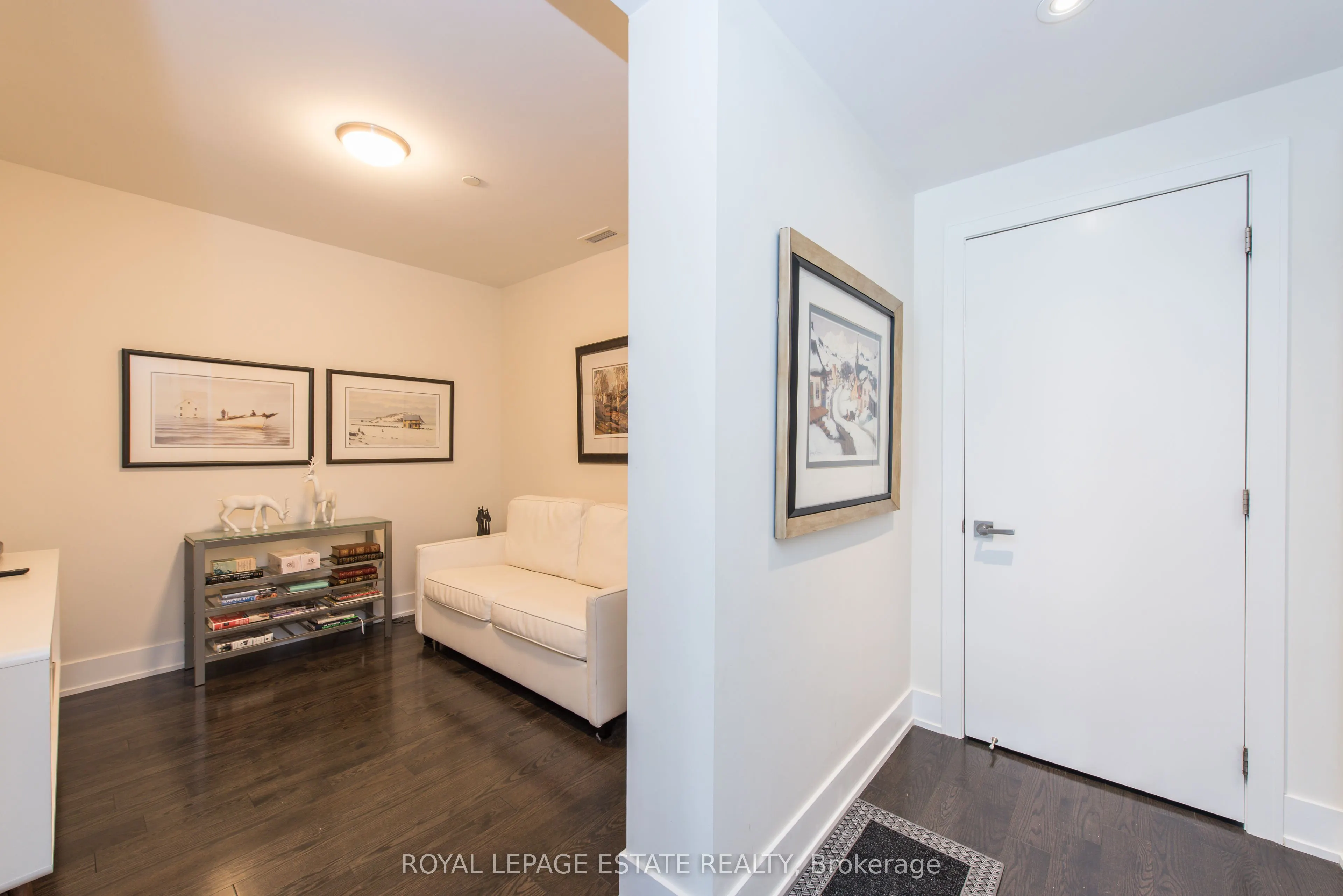 170 Avenue Road, #211
