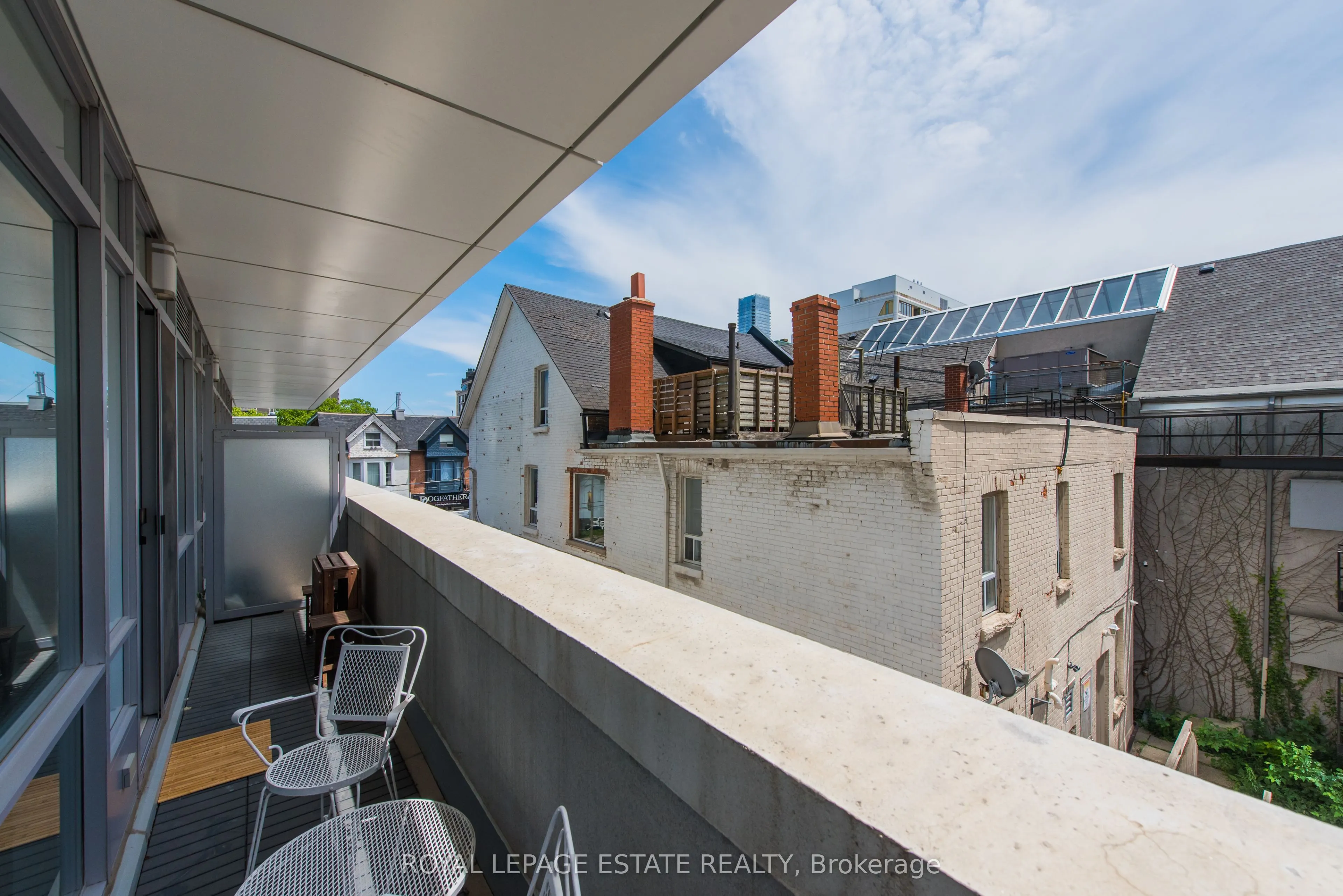 170 Avenue Road, #211