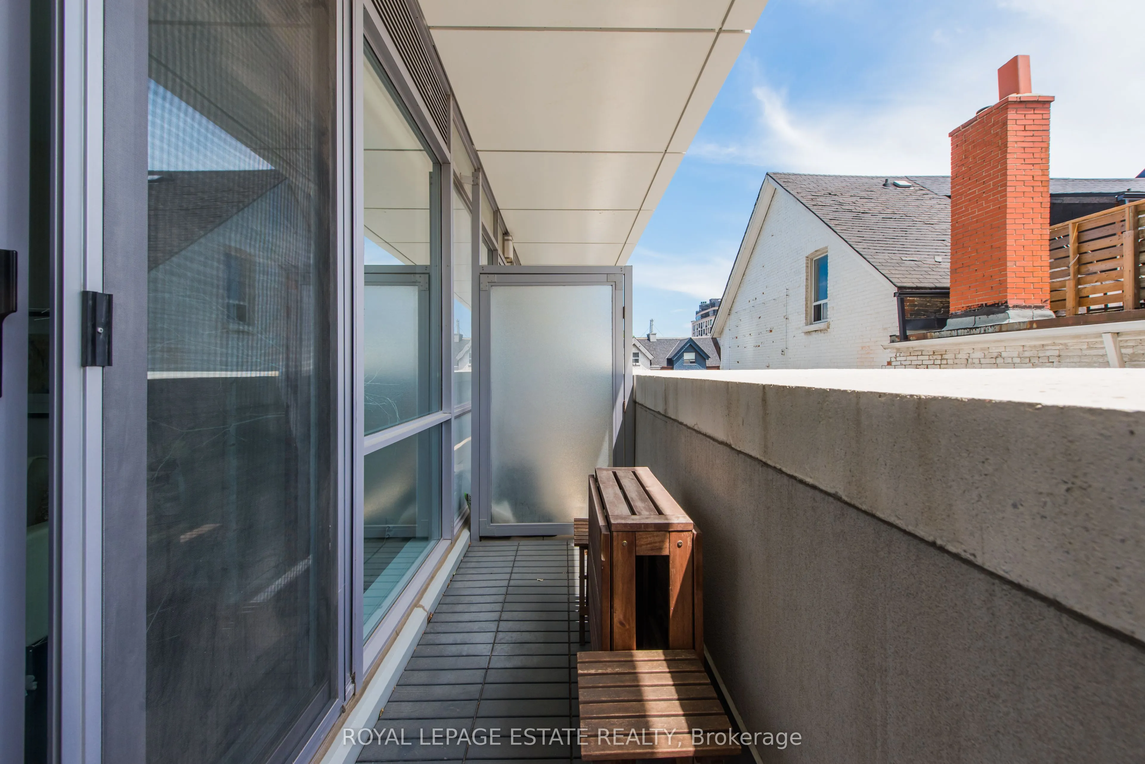 170 Avenue Road, #211