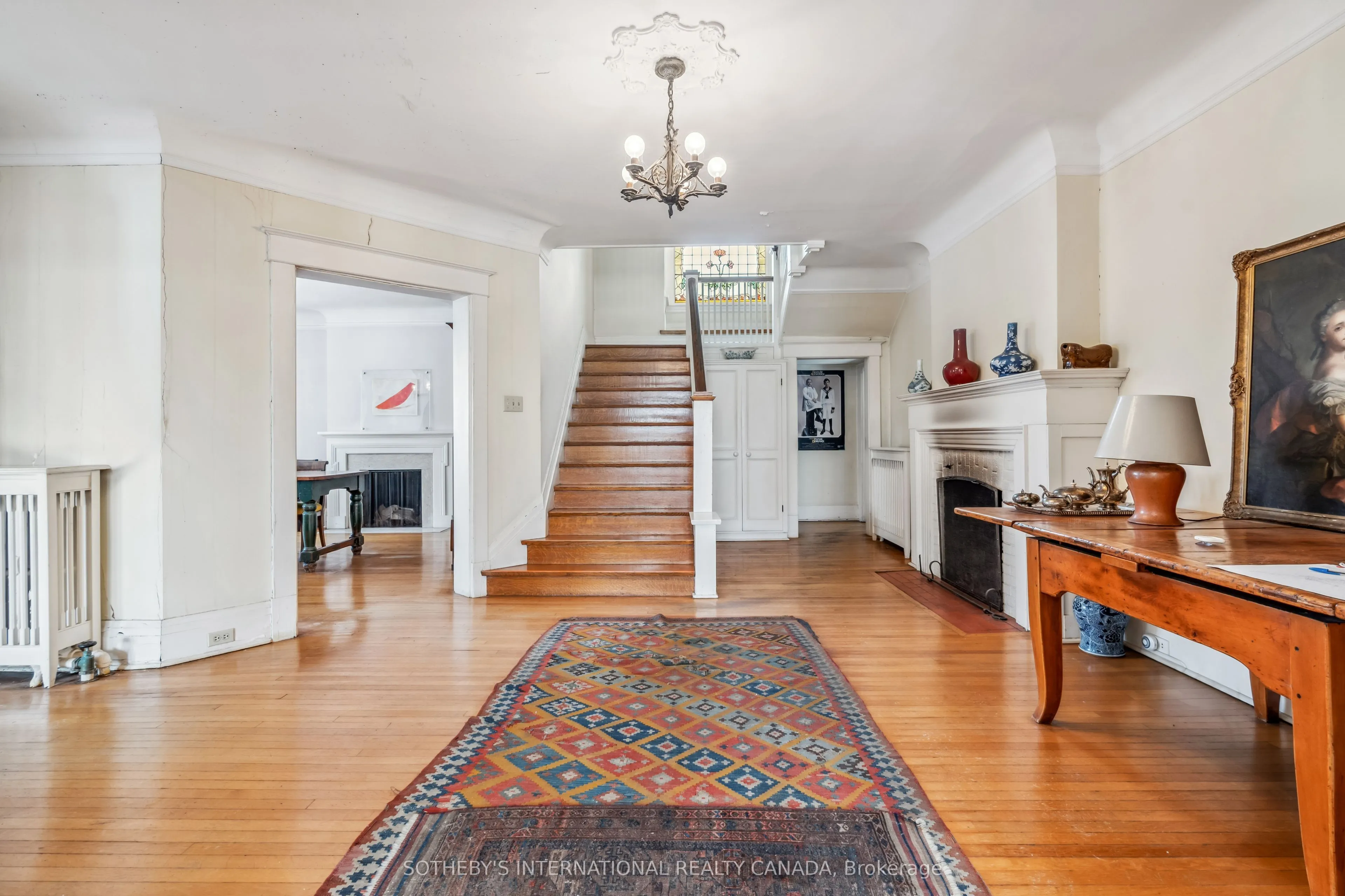 27 Old Yonge Street