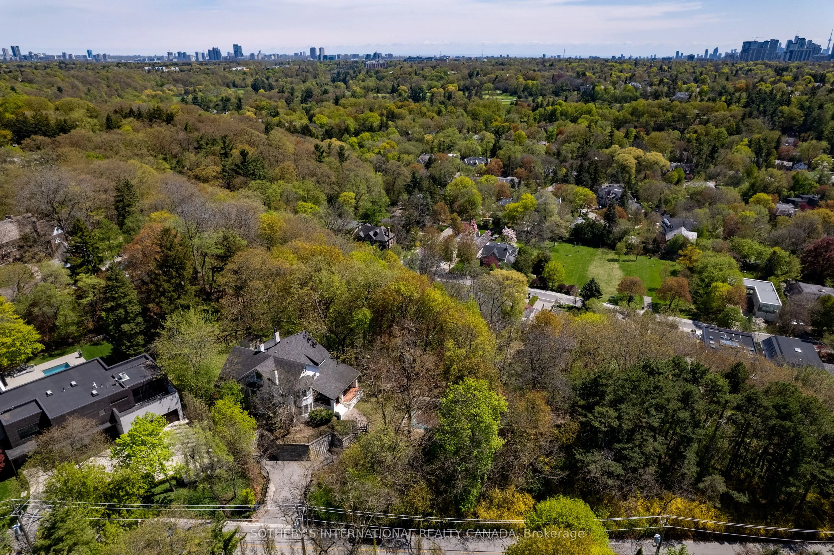 27 Old Yonge Street