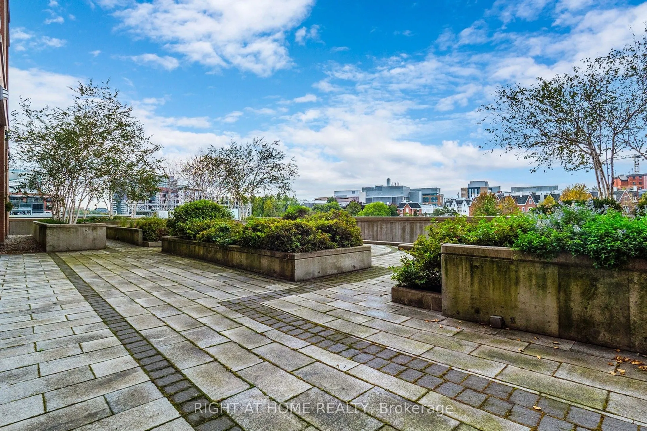 125 Western Battery Road, #2415