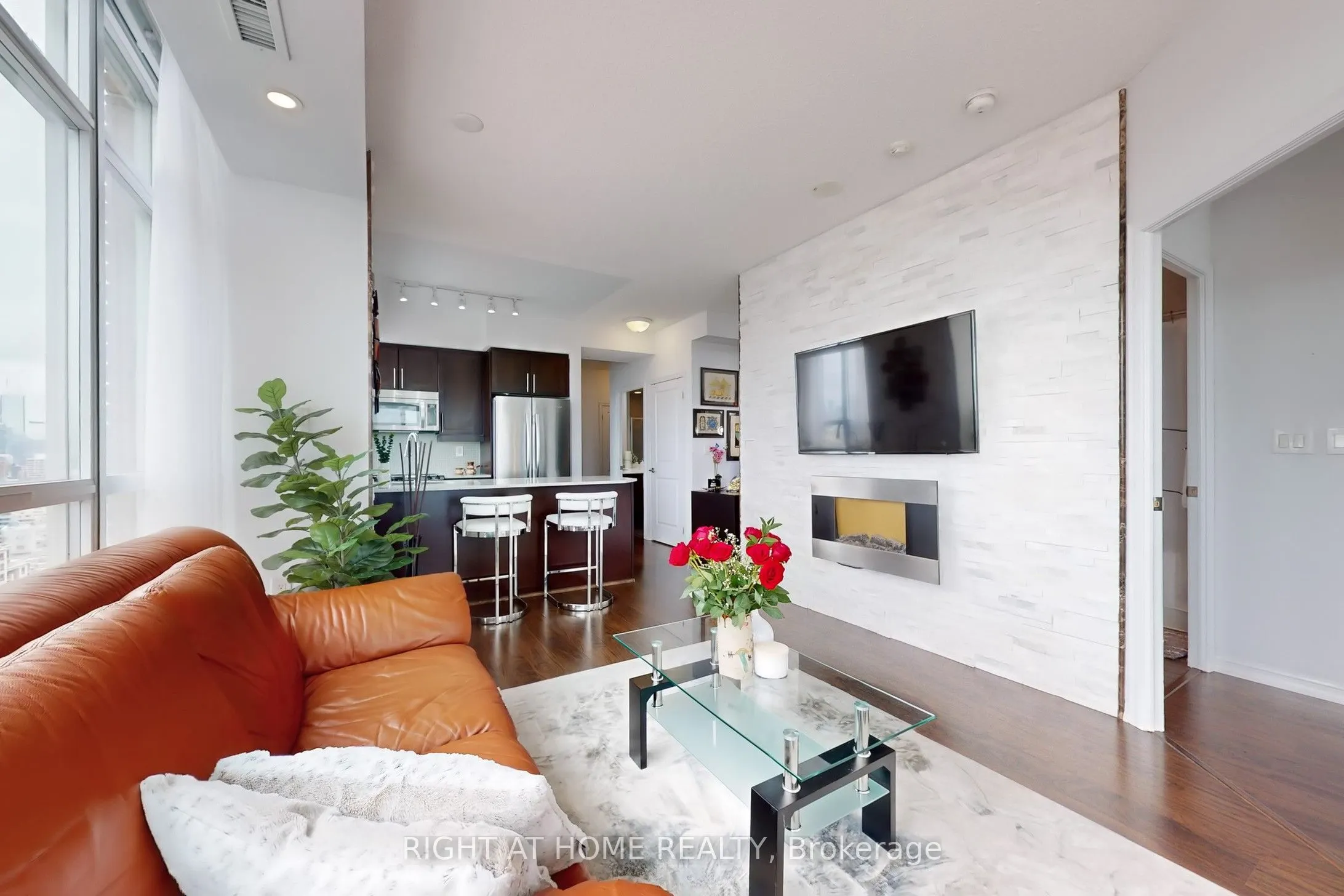 125 Western Battery Road, #2415