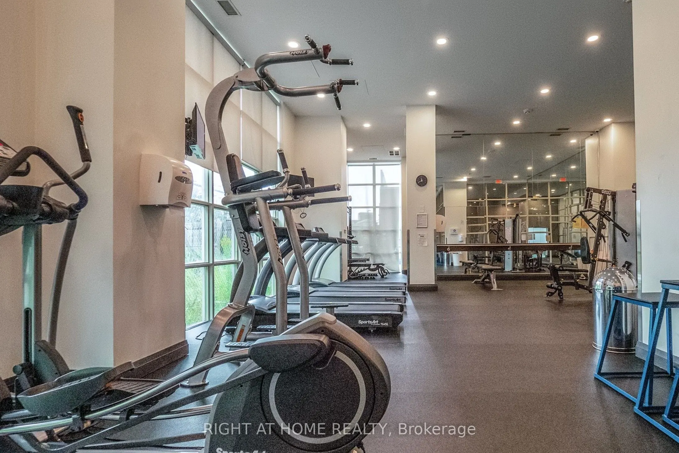 125 Western Battery Road, #2415