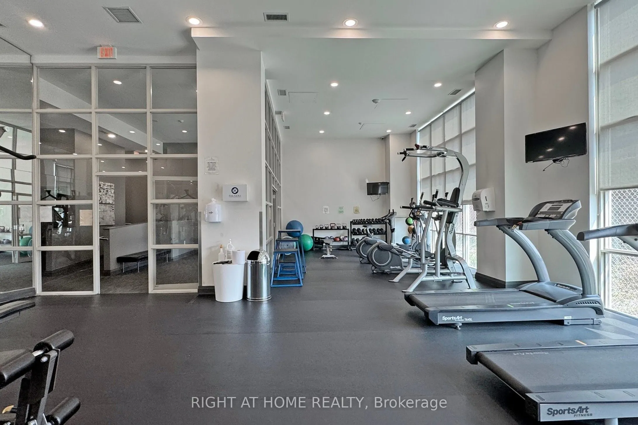 125 Western Battery Road, #2415