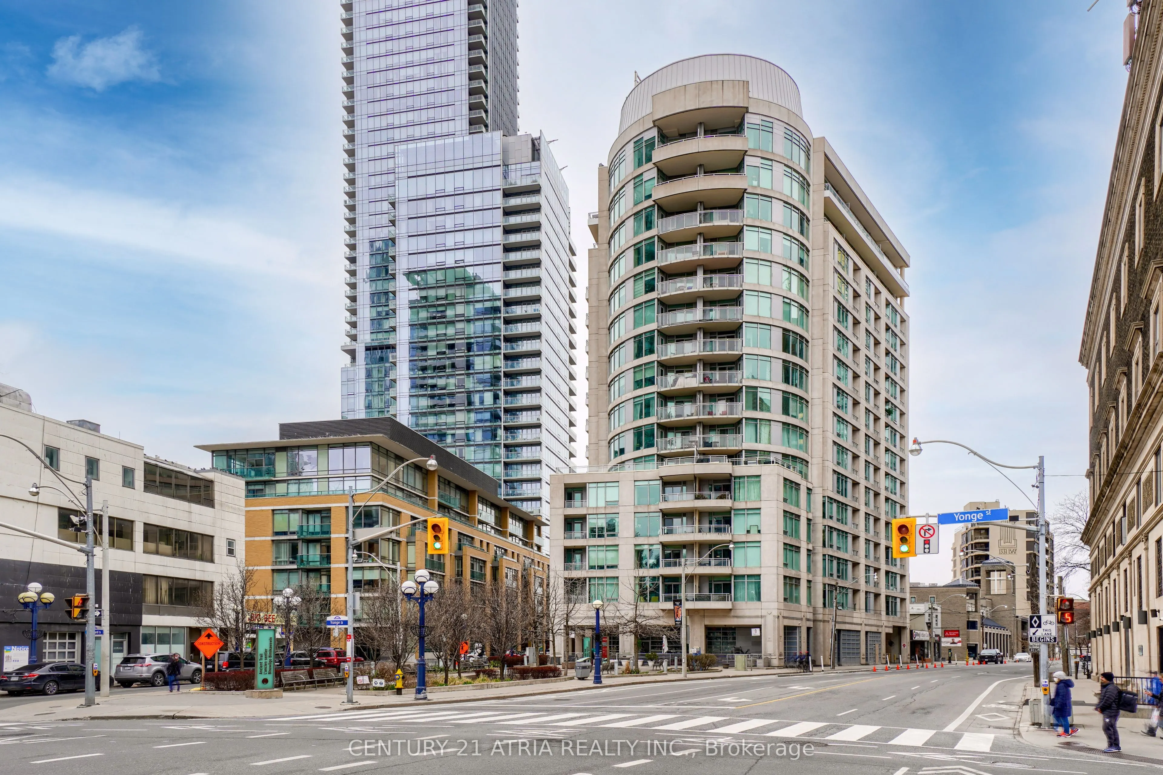 8 Scollard Street, #1209