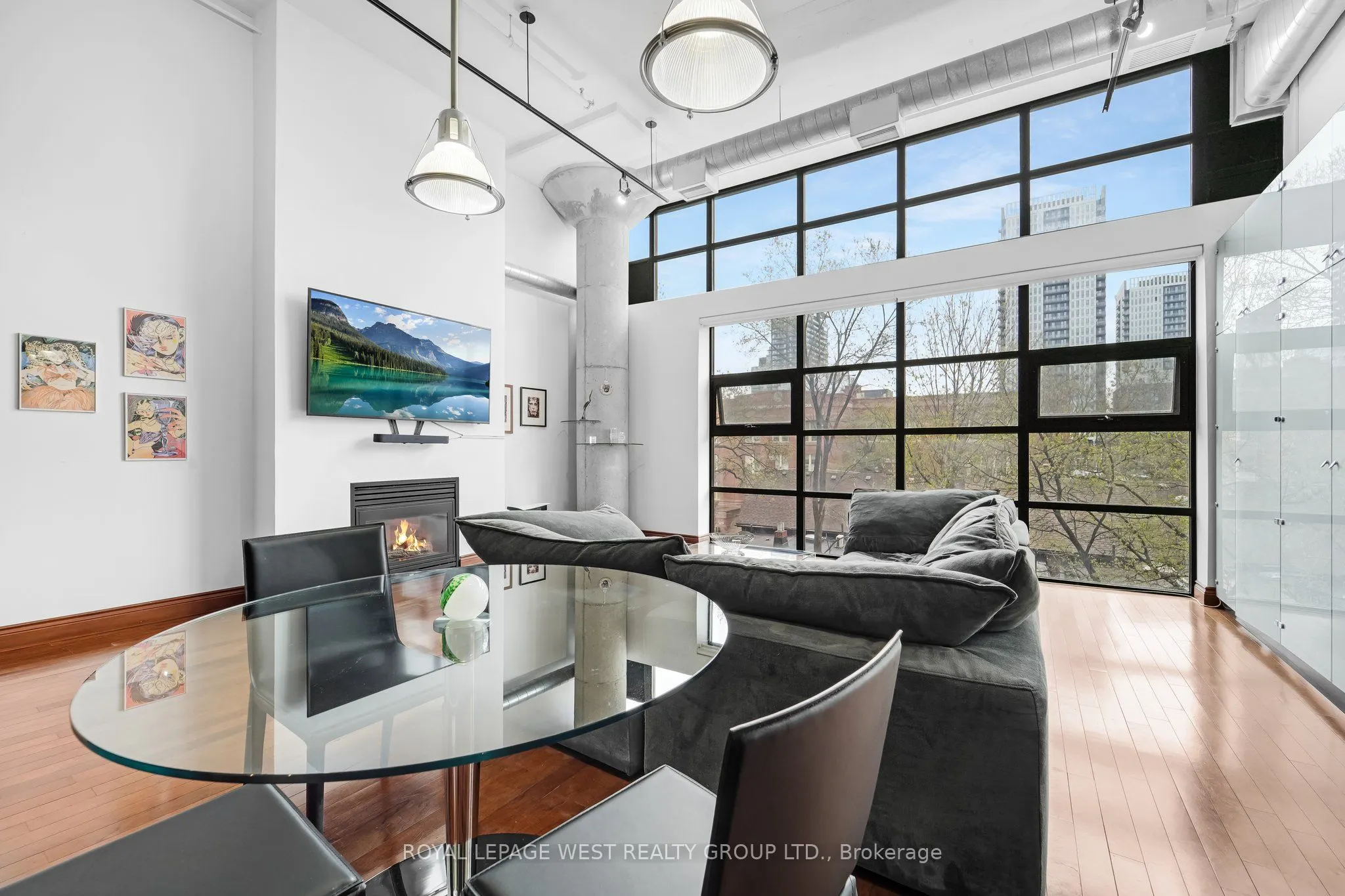 90 Sumach Street, #416