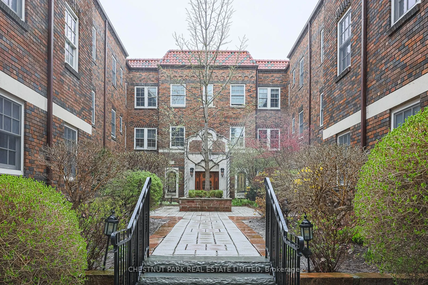 480 Oriole Parkway #111