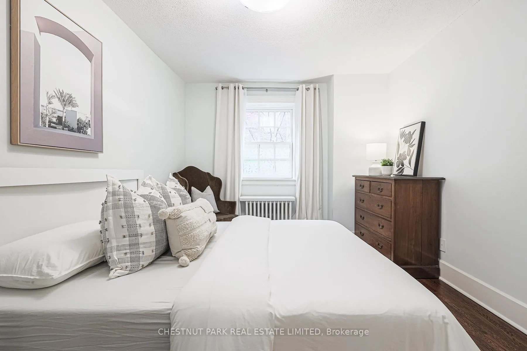 480 Oriole Parkway #111