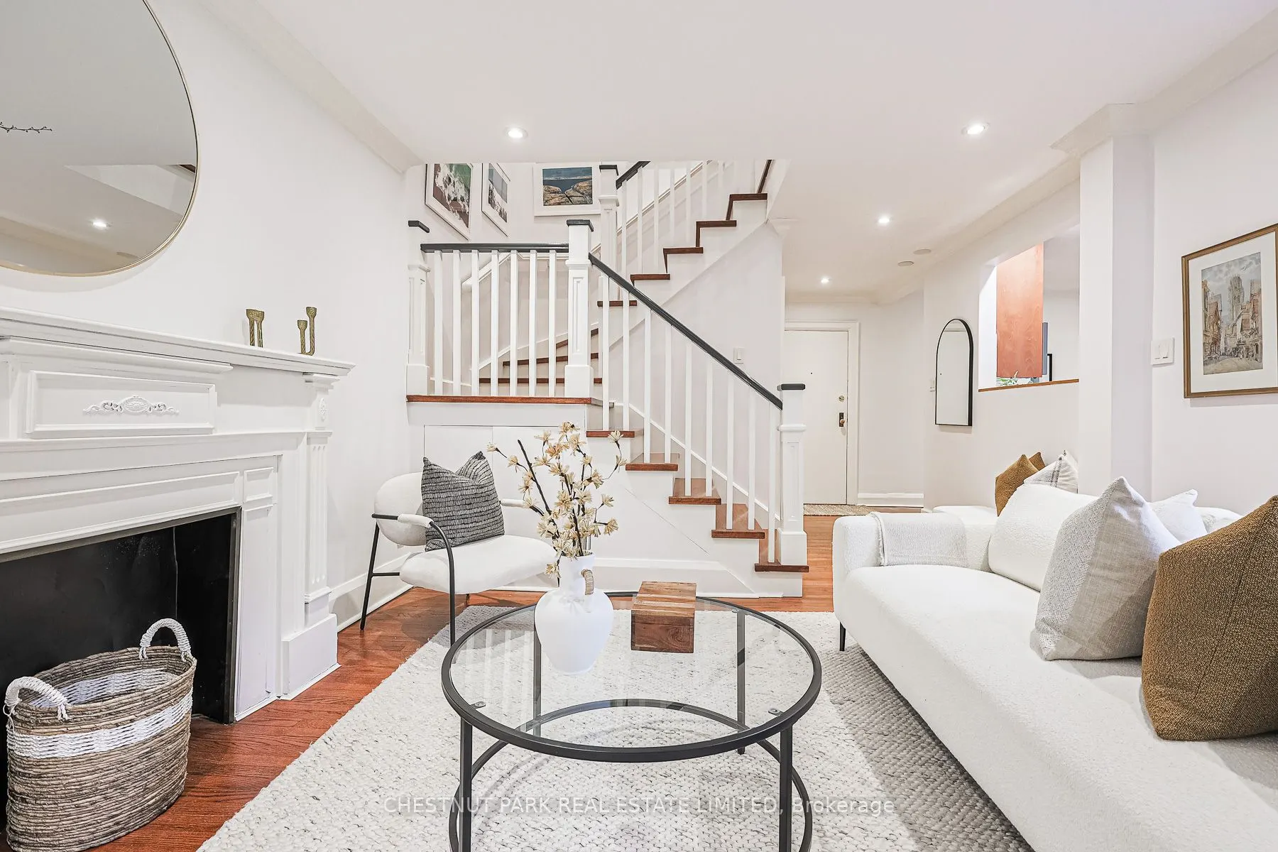 480 Oriole Parkway #111