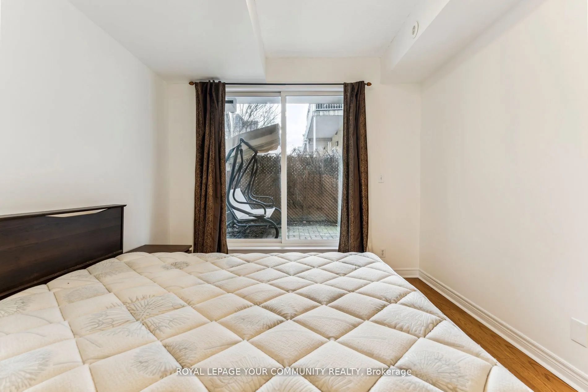 207 Wellesley Street E, #103