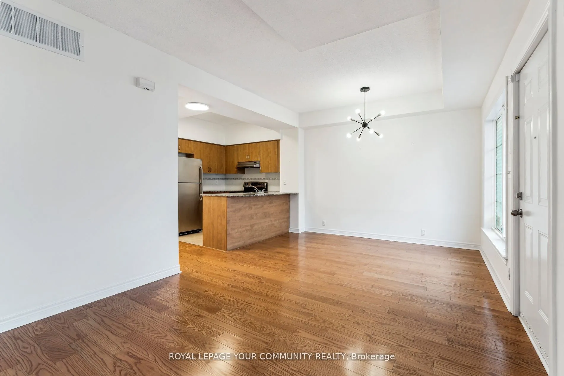 207 Wellesley Street E, #103