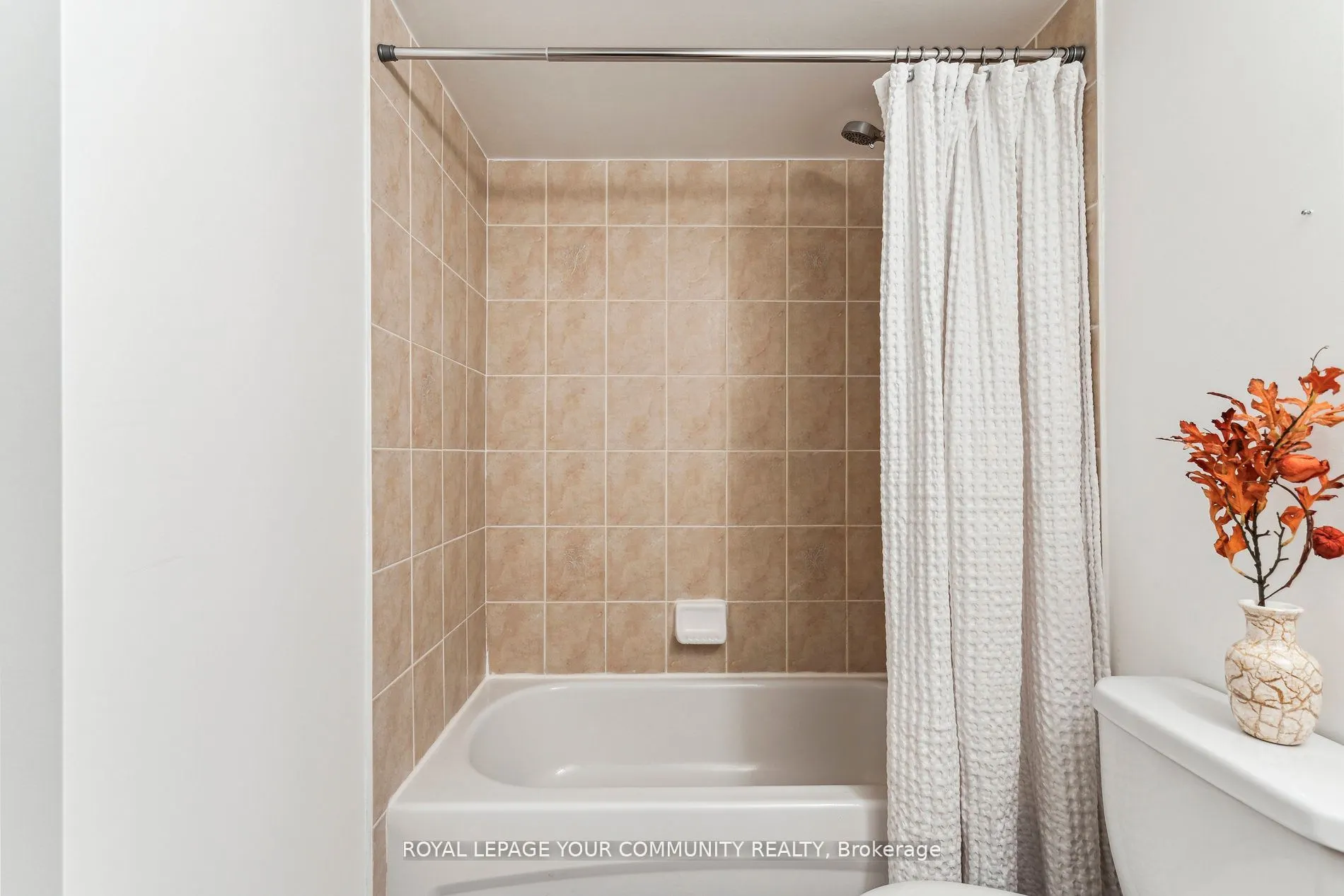 207 Wellesley Street E, #103