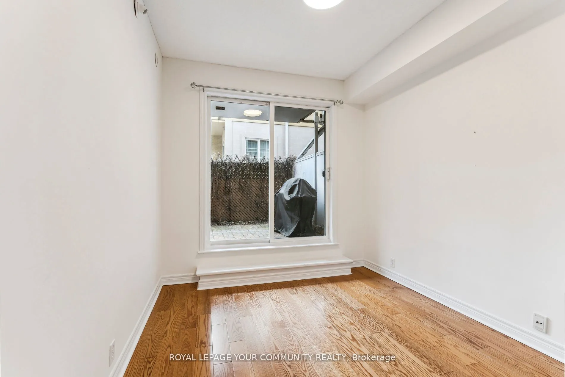 207 Wellesley Street E, #103