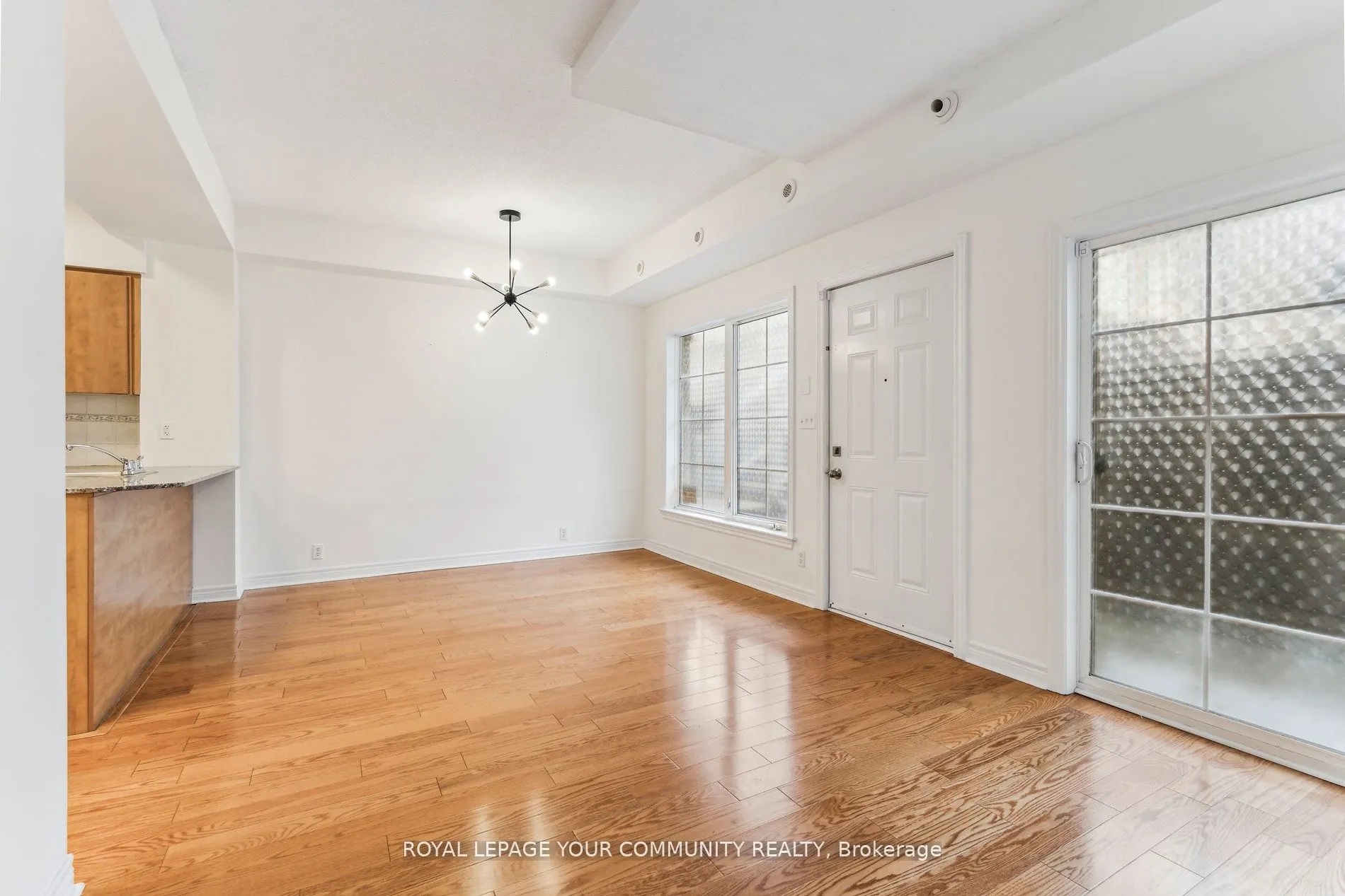 207 Wellesley Street E, #103