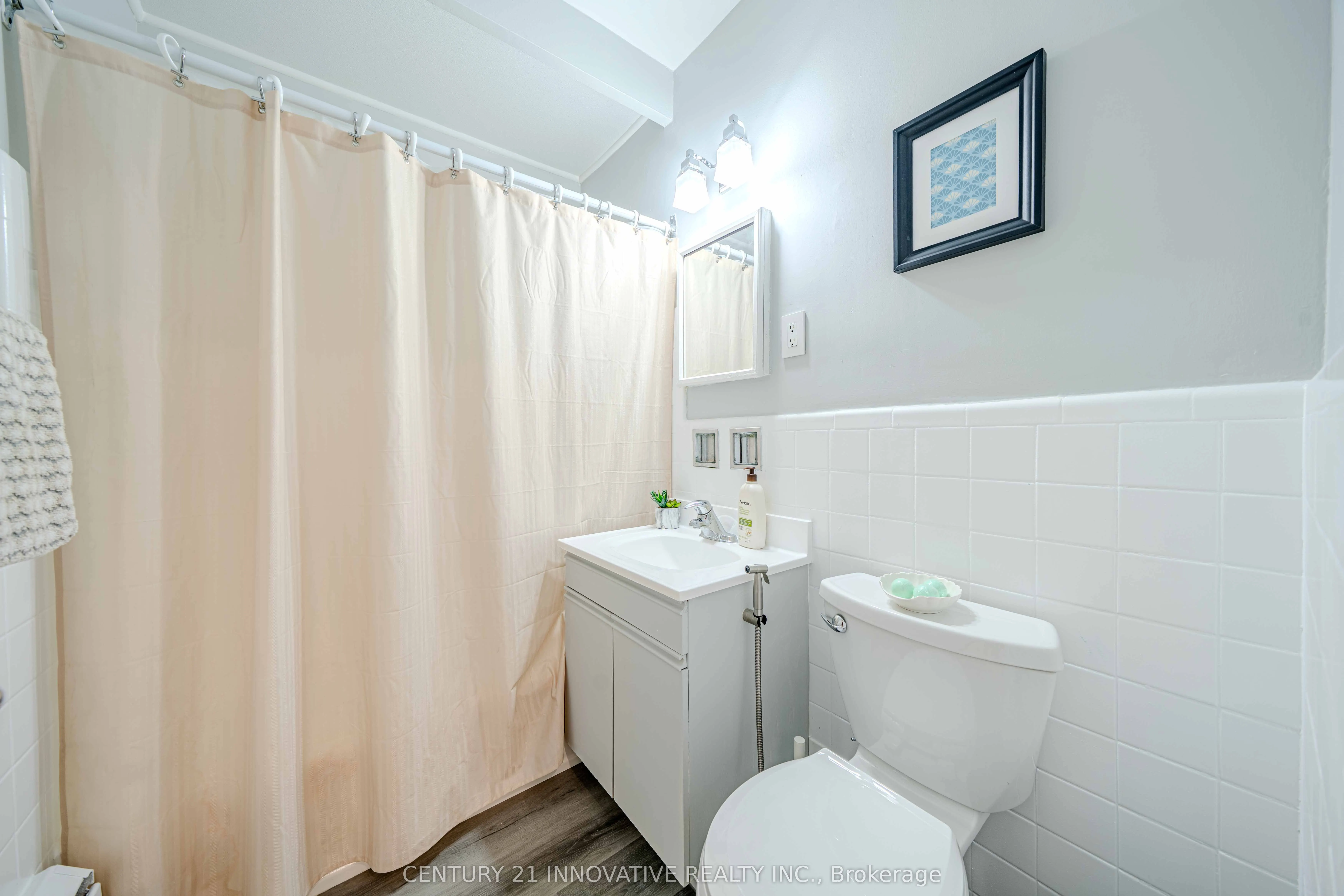 219 Wilson Avenue, #101