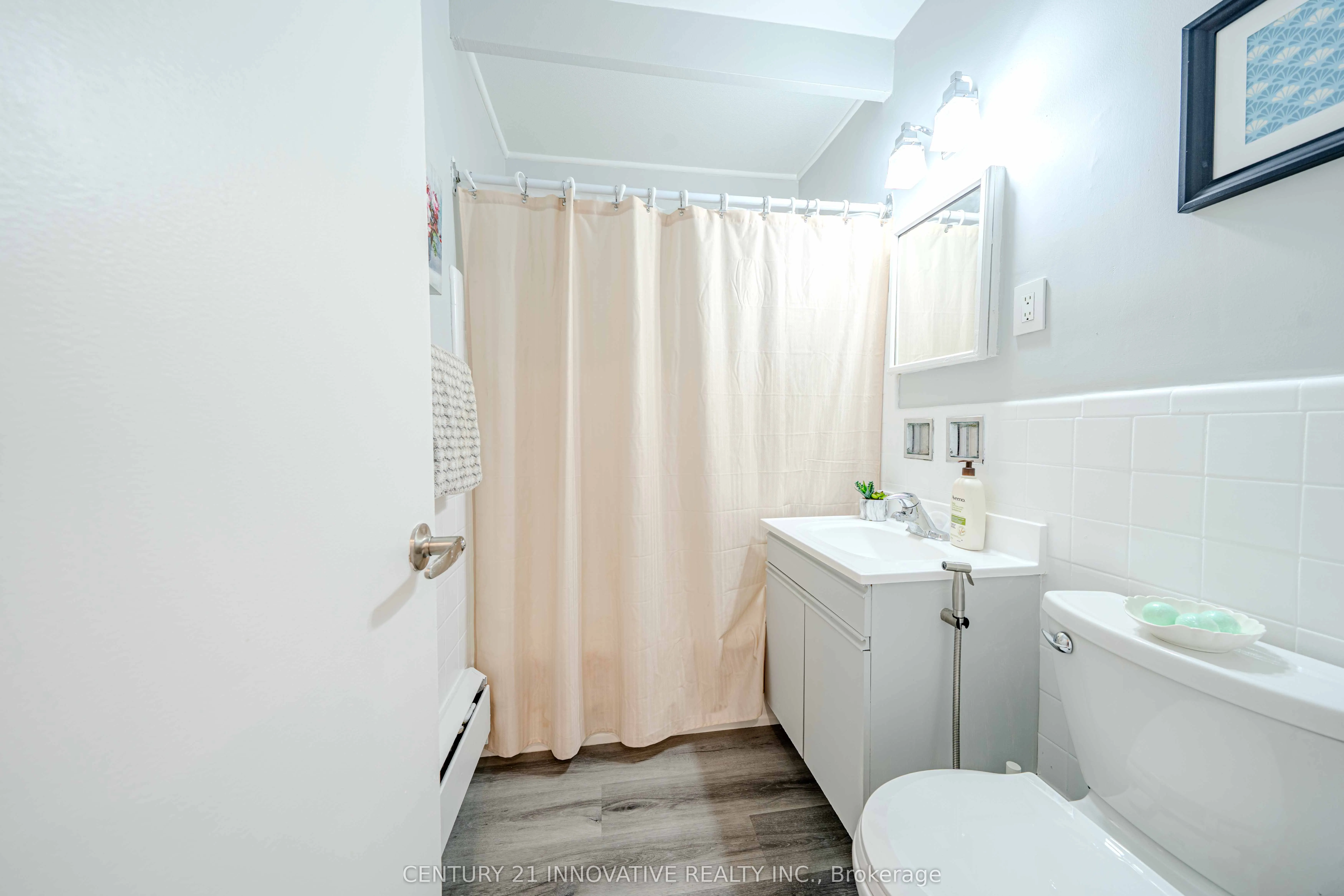219 Wilson Avenue, #101
