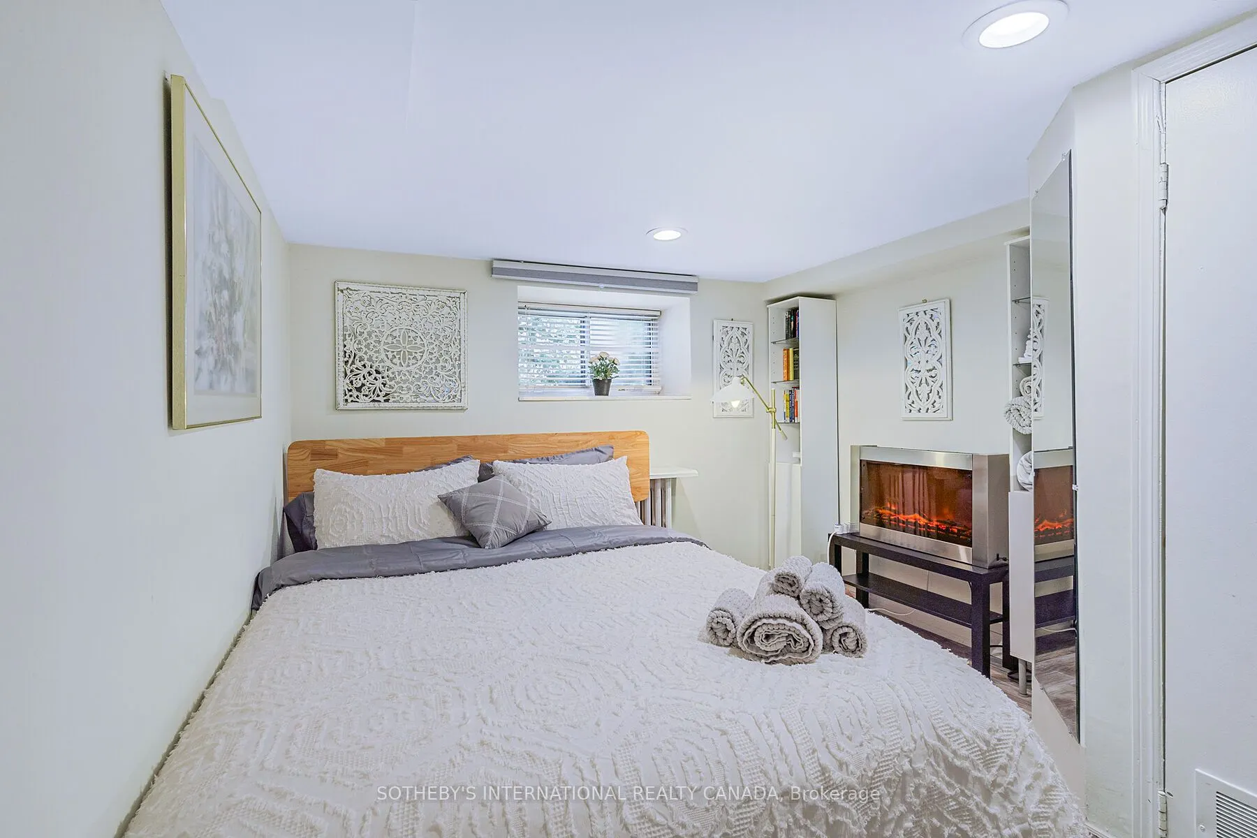12 Belsize Drive